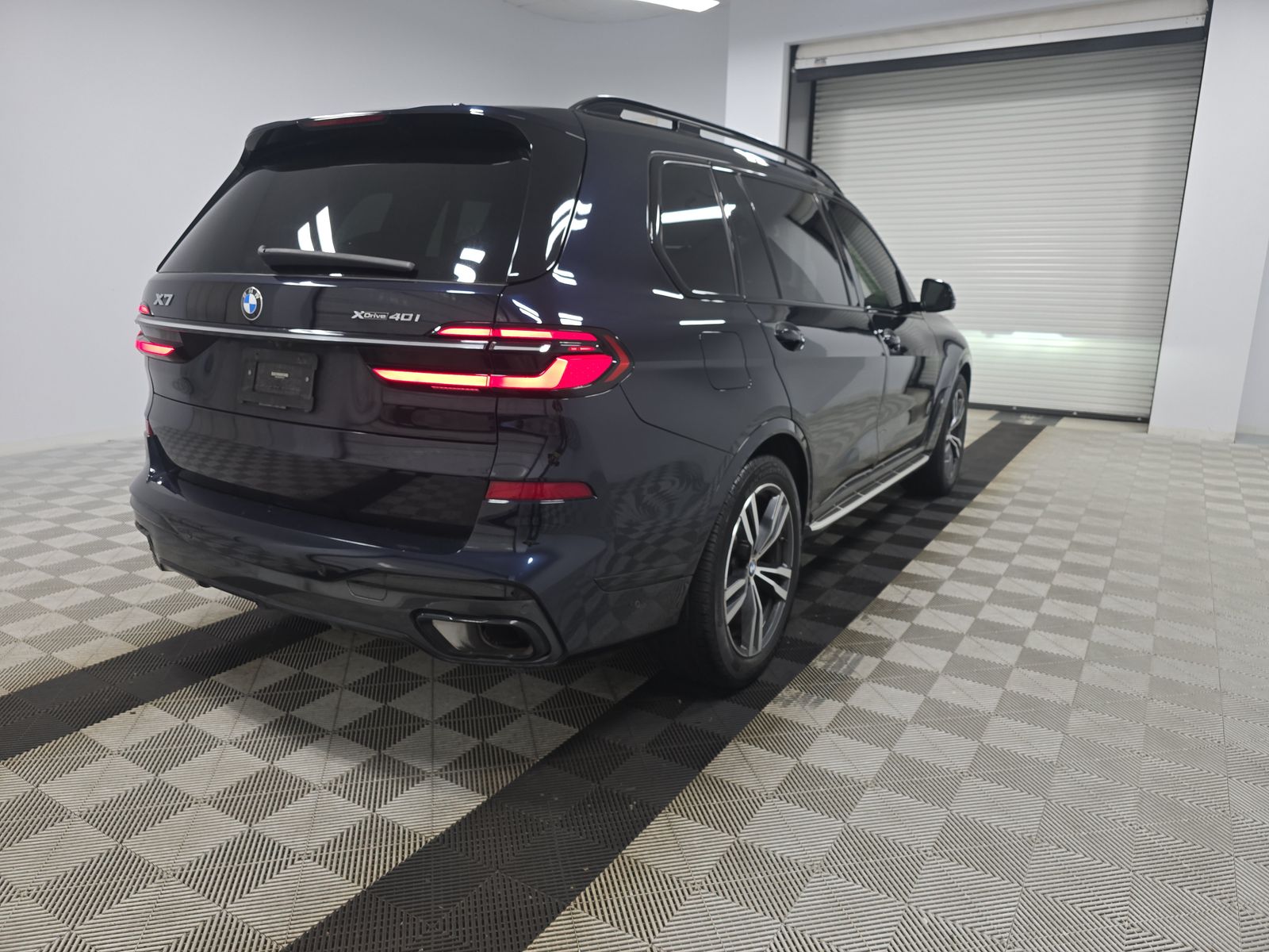 2023 BMW X7 xDrive40i AWD