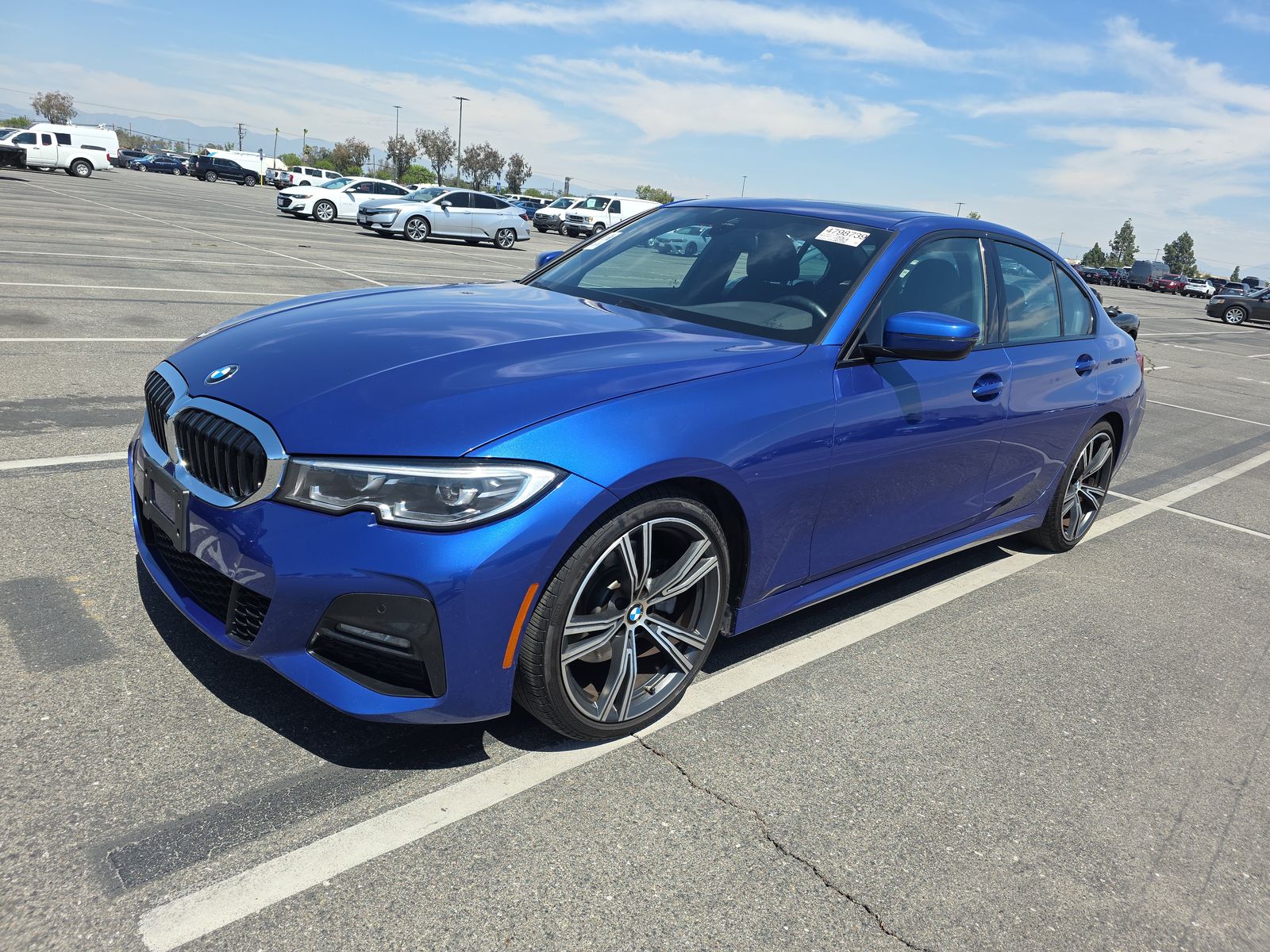 BMW 3 Series Sedan 330i M SPORT LINE снимка BMW 3 Series Sedan 330i M SPORT LINE