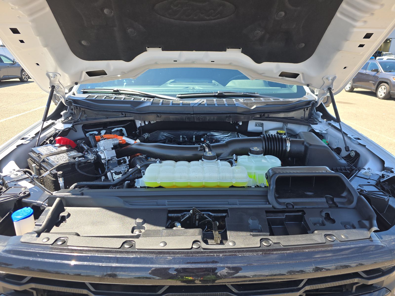 2025 Ford F-150 Hybrid XLT AWD