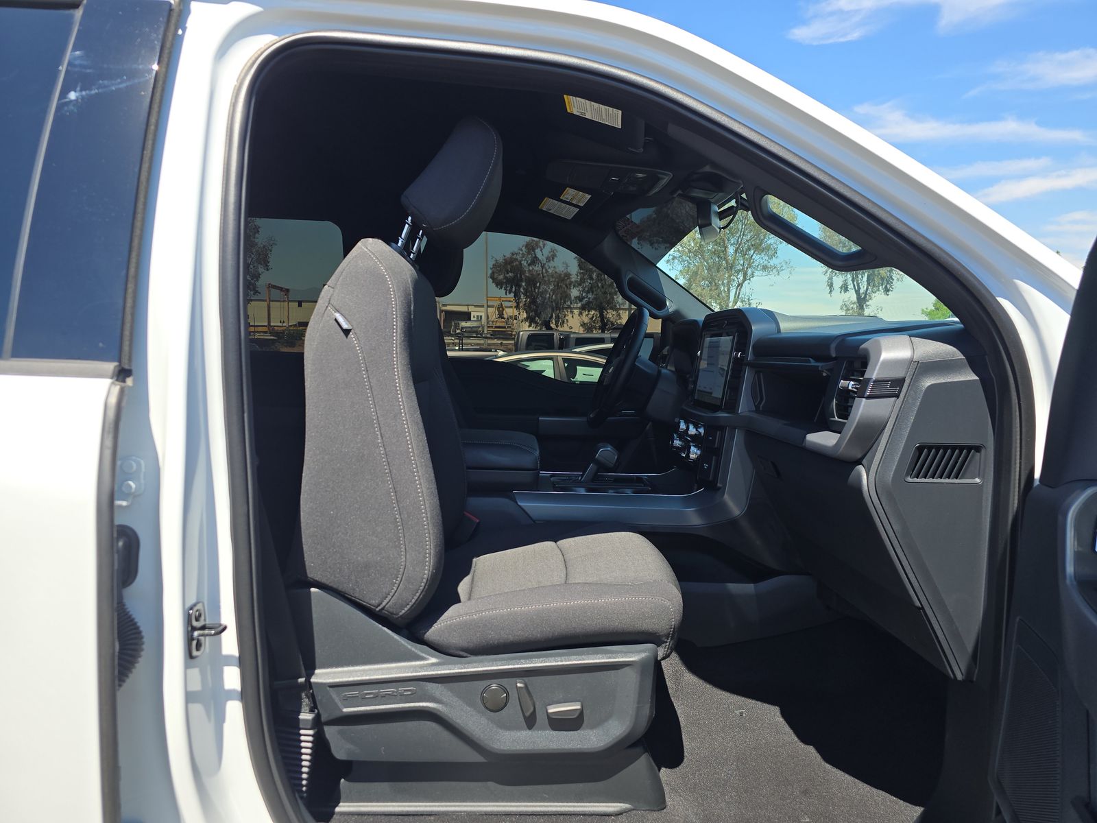 2025 Ford F-150 Hybrid XLT AWD