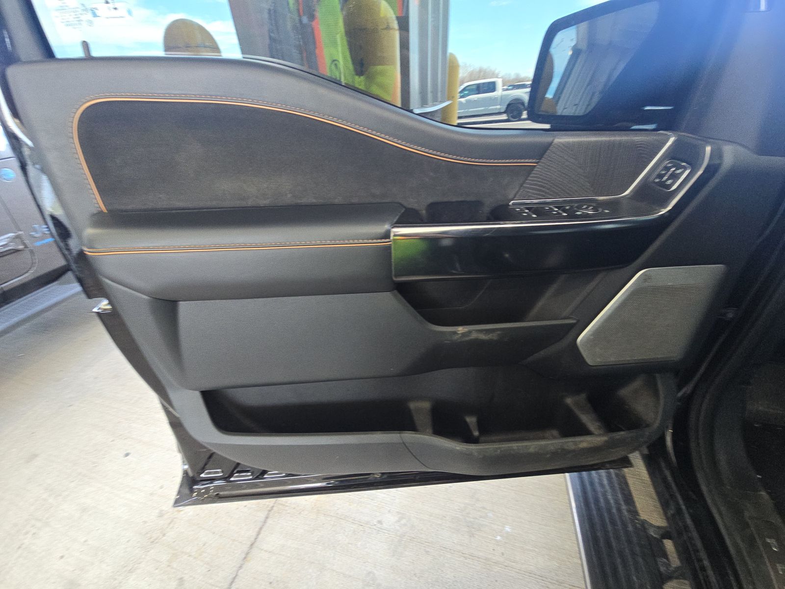 2023 Ford F-150 Hybrid Platinum AWD