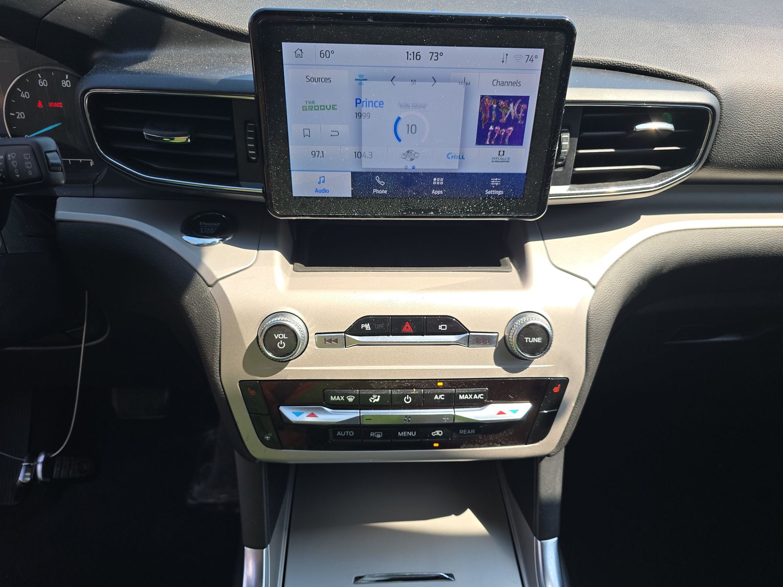 2023 Ford Explorer XLT AWD