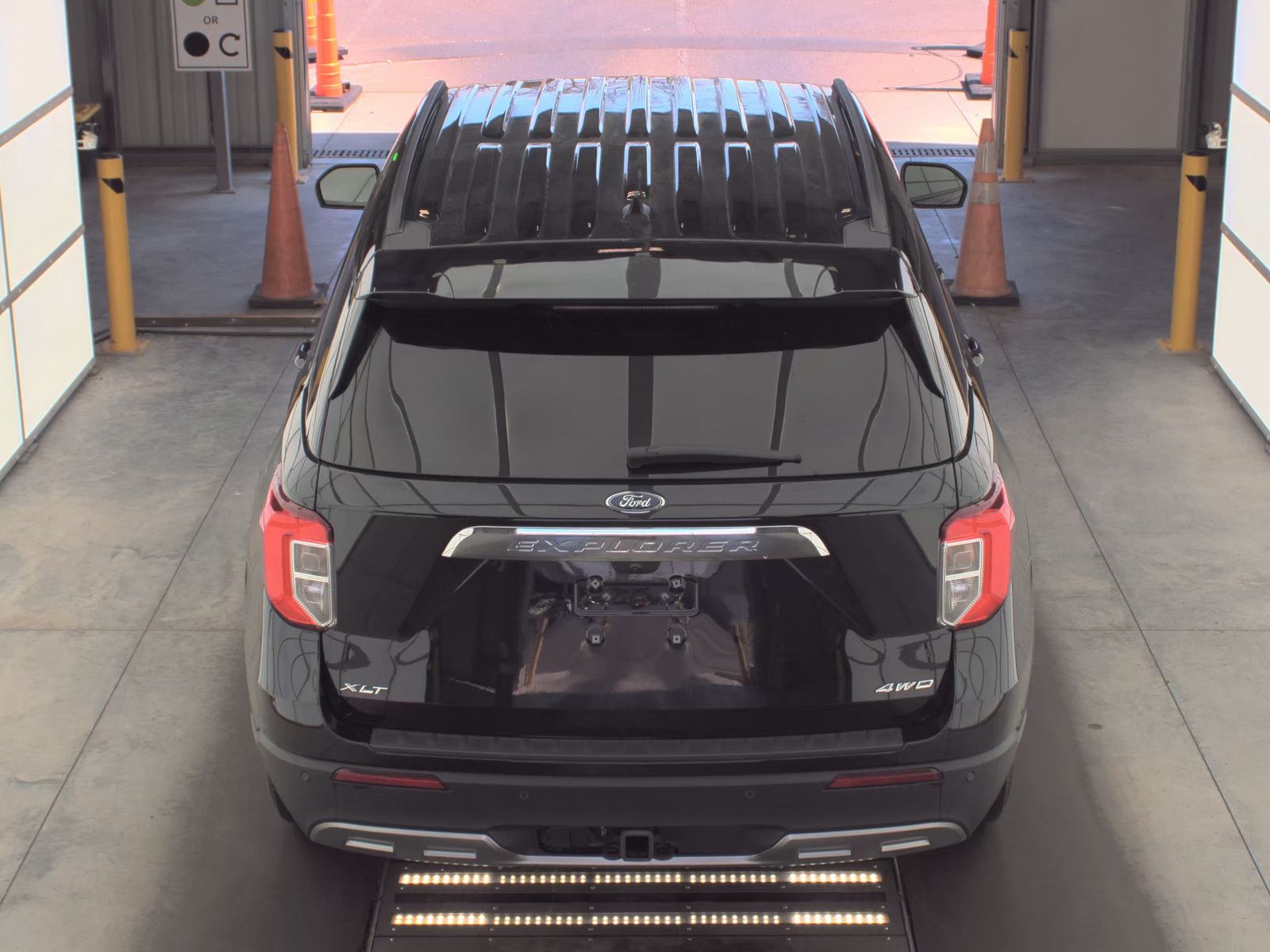 2023 Ford Explorer XLT AWD