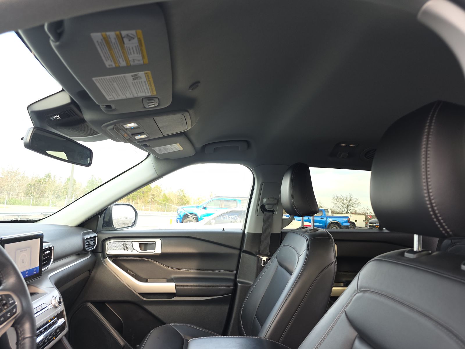 2023 Ford Explorer XLT AWD