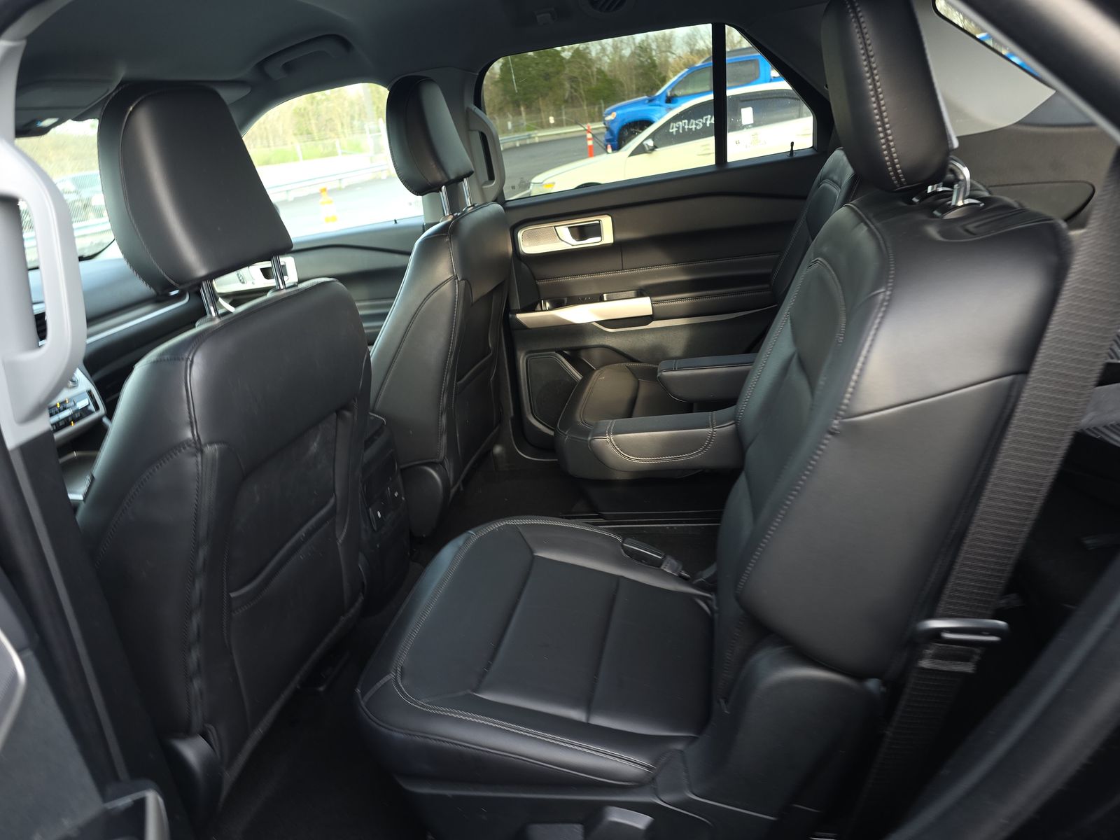 2023 Ford Explorer XLT AWD