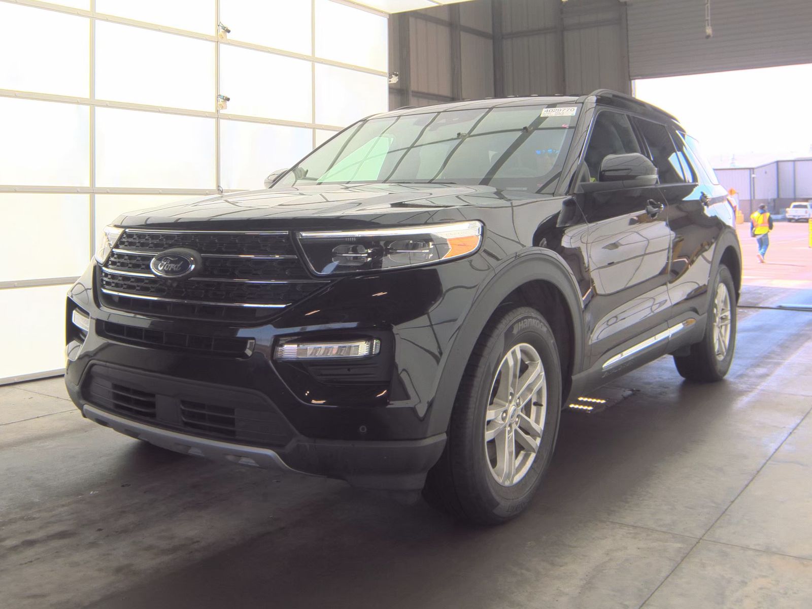 2023 Ford Explorer XLT AWD