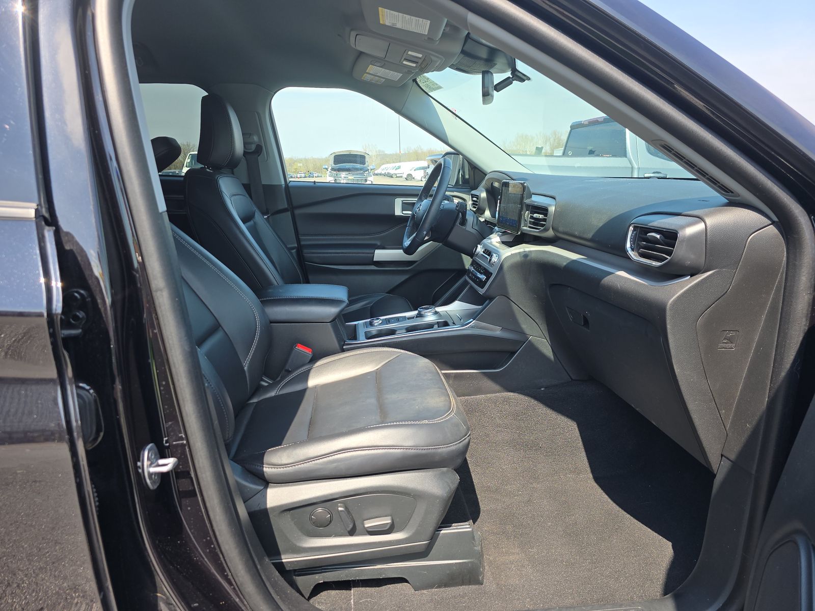 2023 Ford Explorer XLT AWD