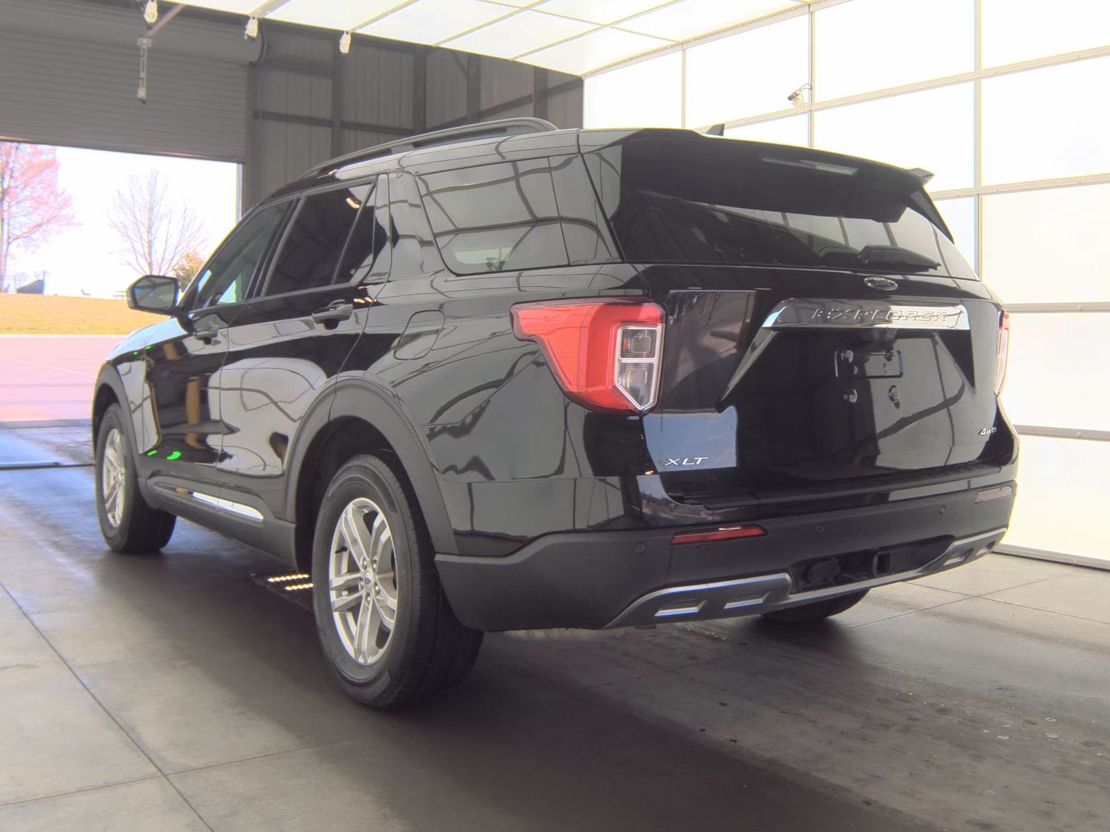 2023 Ford Explorer XLT AWD