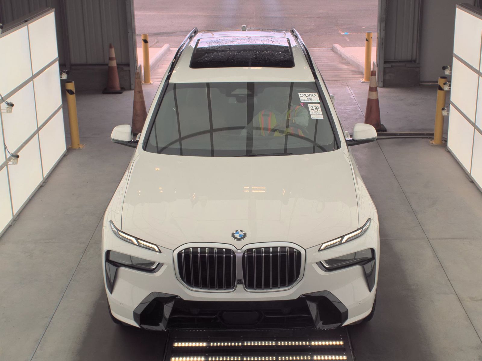 2023 BMW X7 xDrive40i AWD