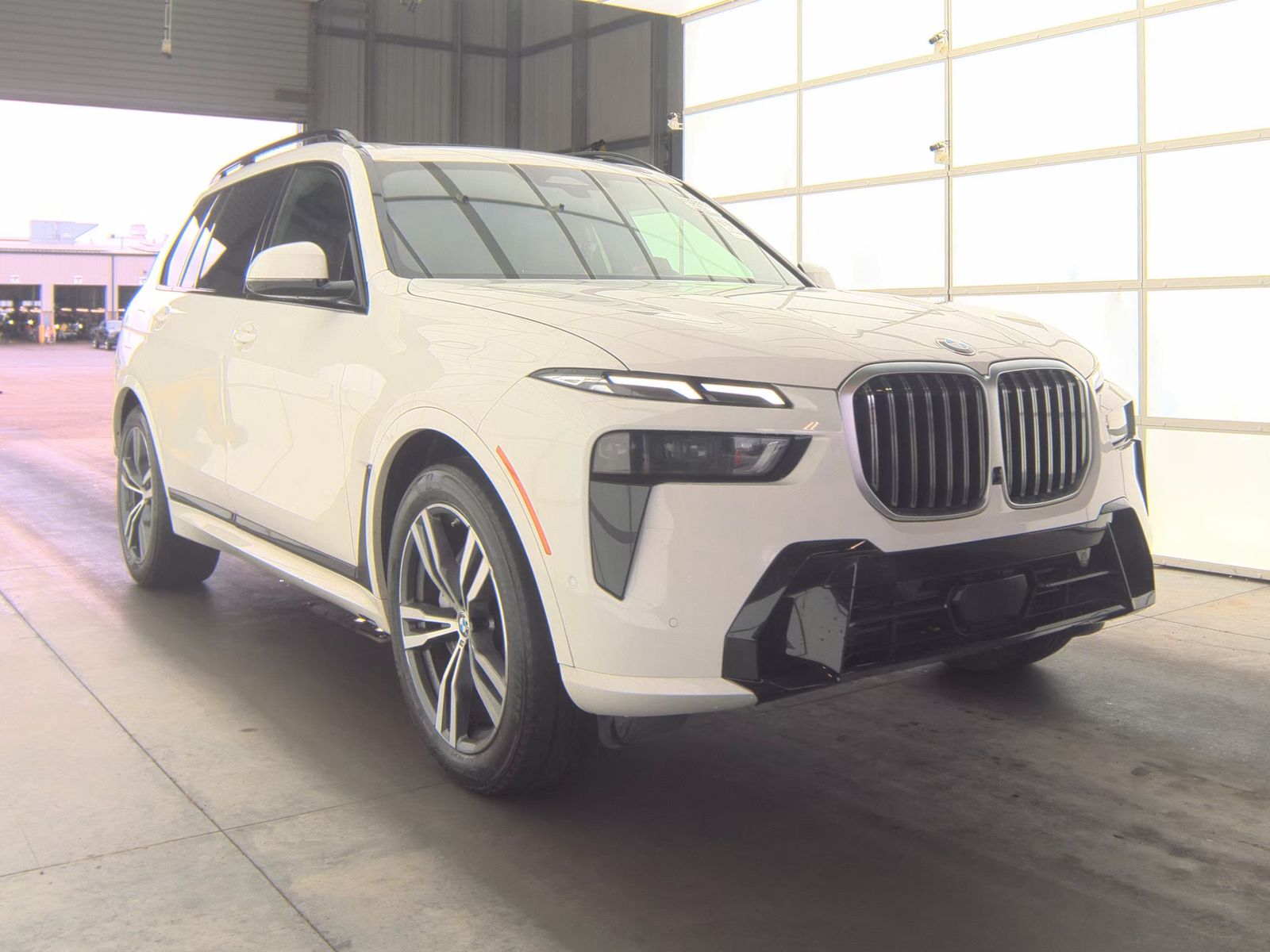 2023 BMW X7 xDrive40i AWD