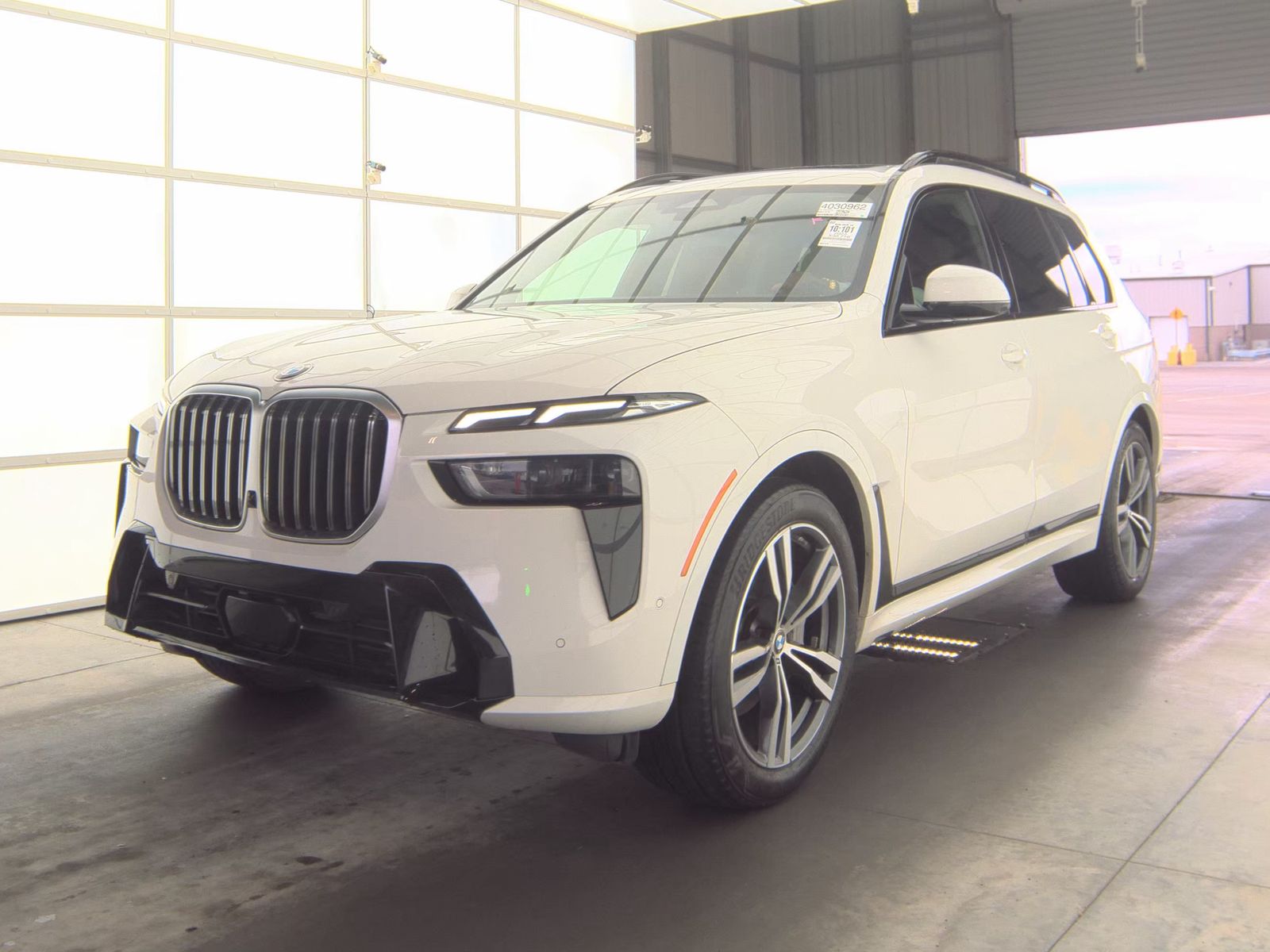 2023 BMW X7 xDrive40i AWD