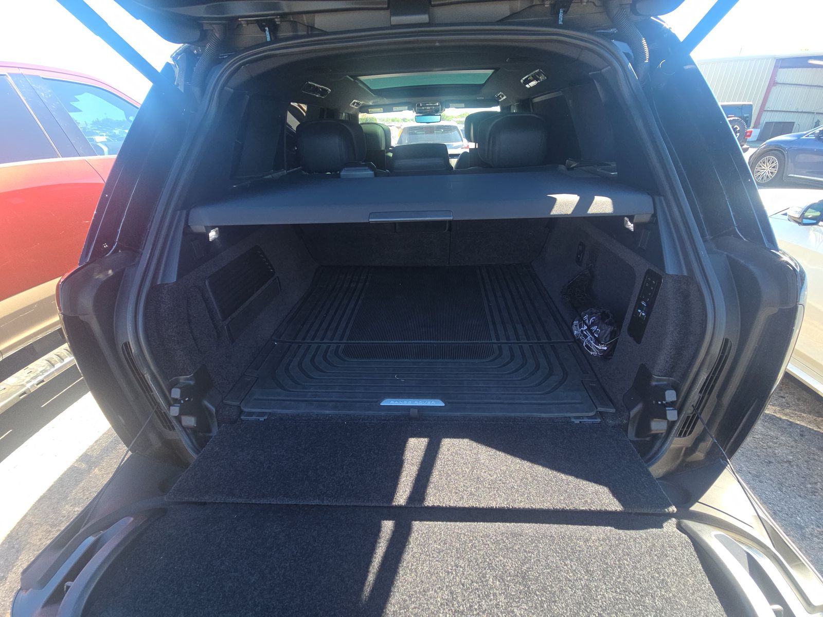 2023 Land Rover Range Rover Autobiography LWB AWD