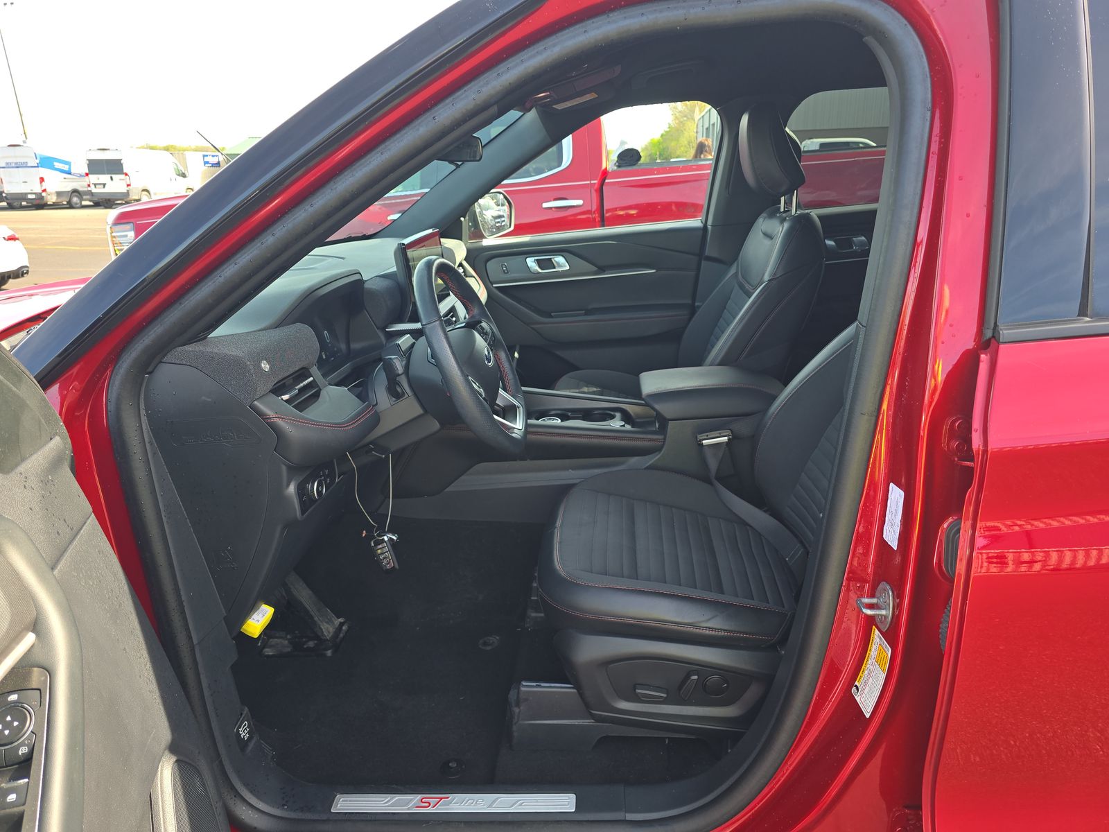 2025 Ford Explorer ST-Line AWD