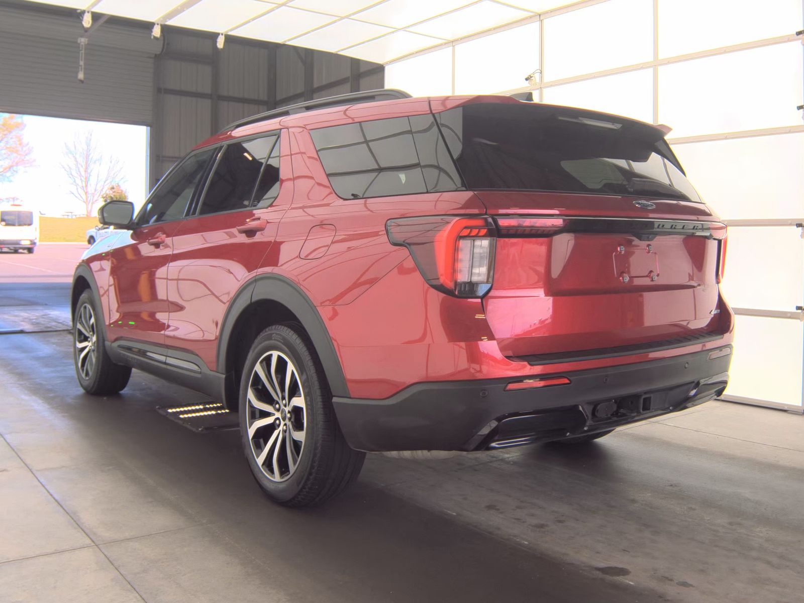 2025 Ford Explorer ST-Line AWD