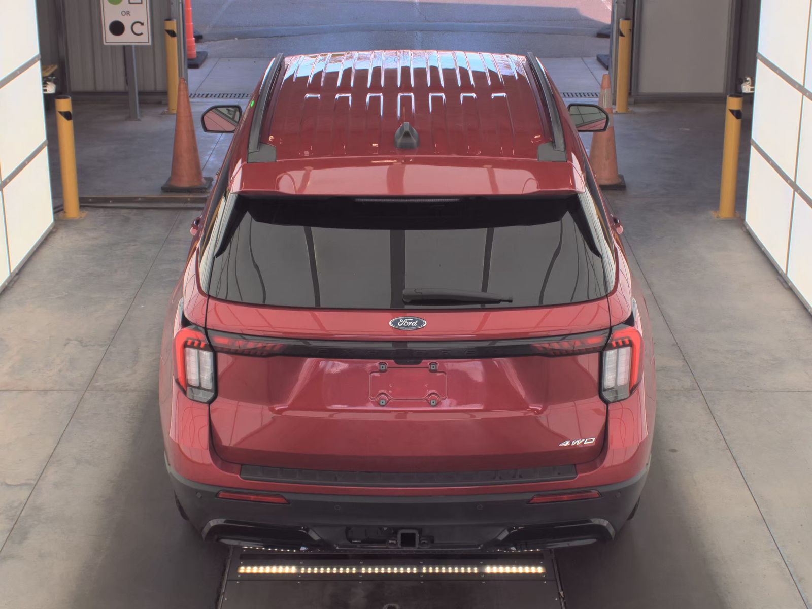 2025 Ford Explorer ST-Line AWD