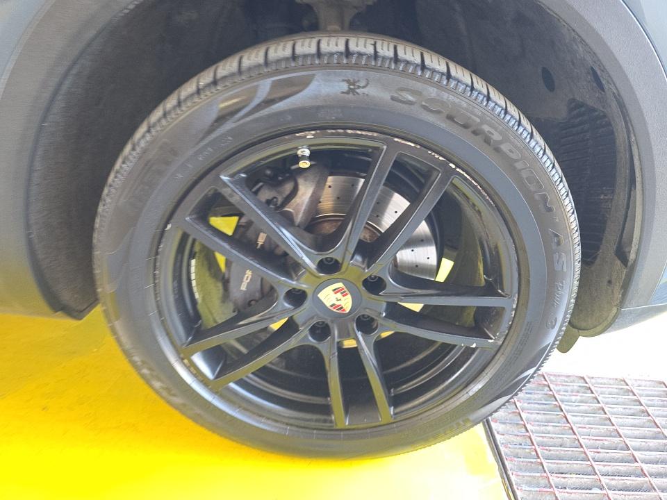 2019 Porsche Cayenne Base AWD