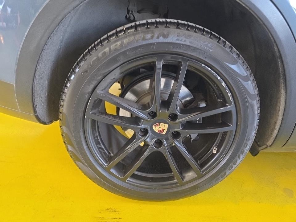 2019 Porsche Cayenne Base AWD