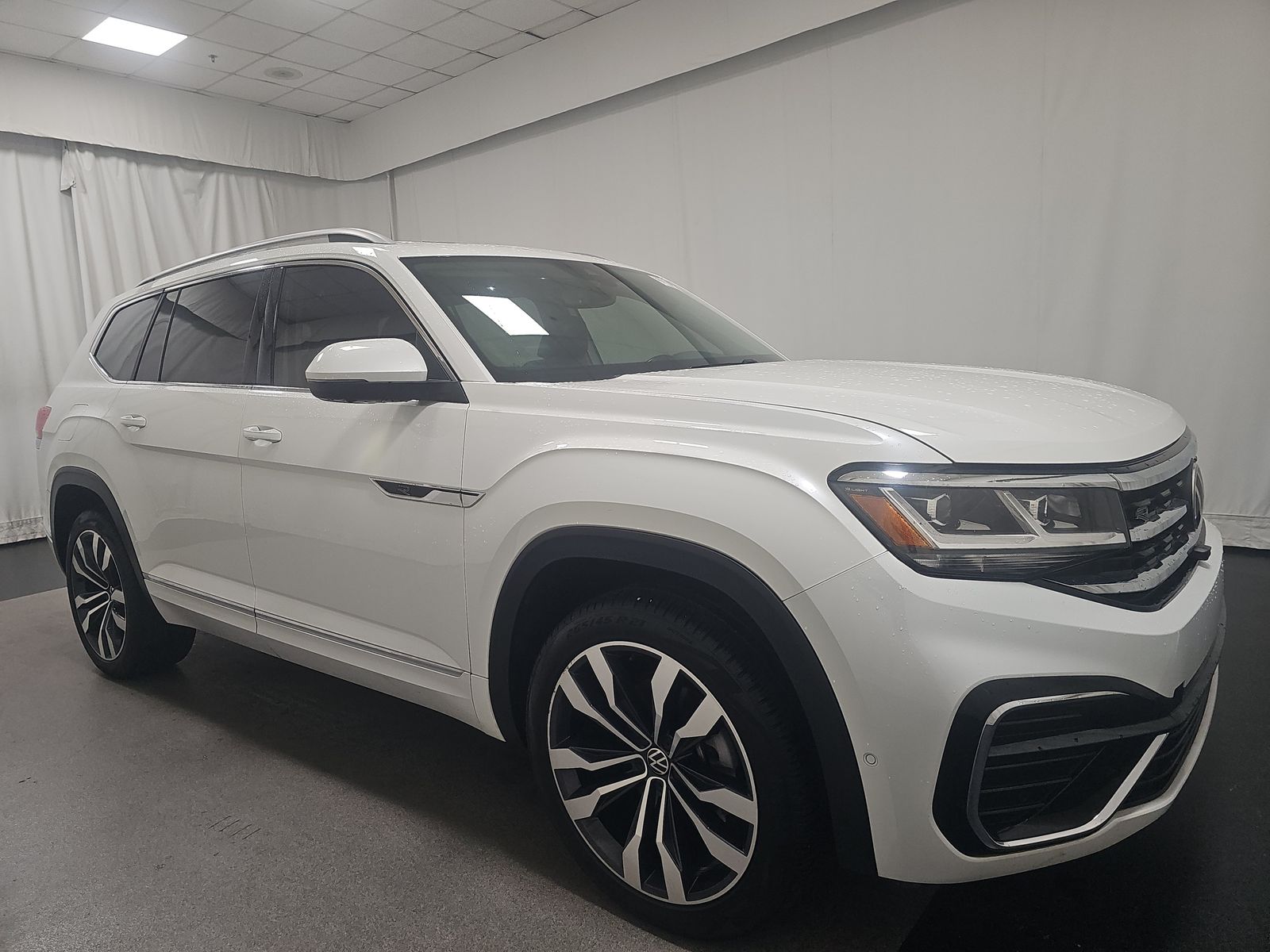 2021 Volkswagen Atlas 3.6L SEL Premium R-Line AWD