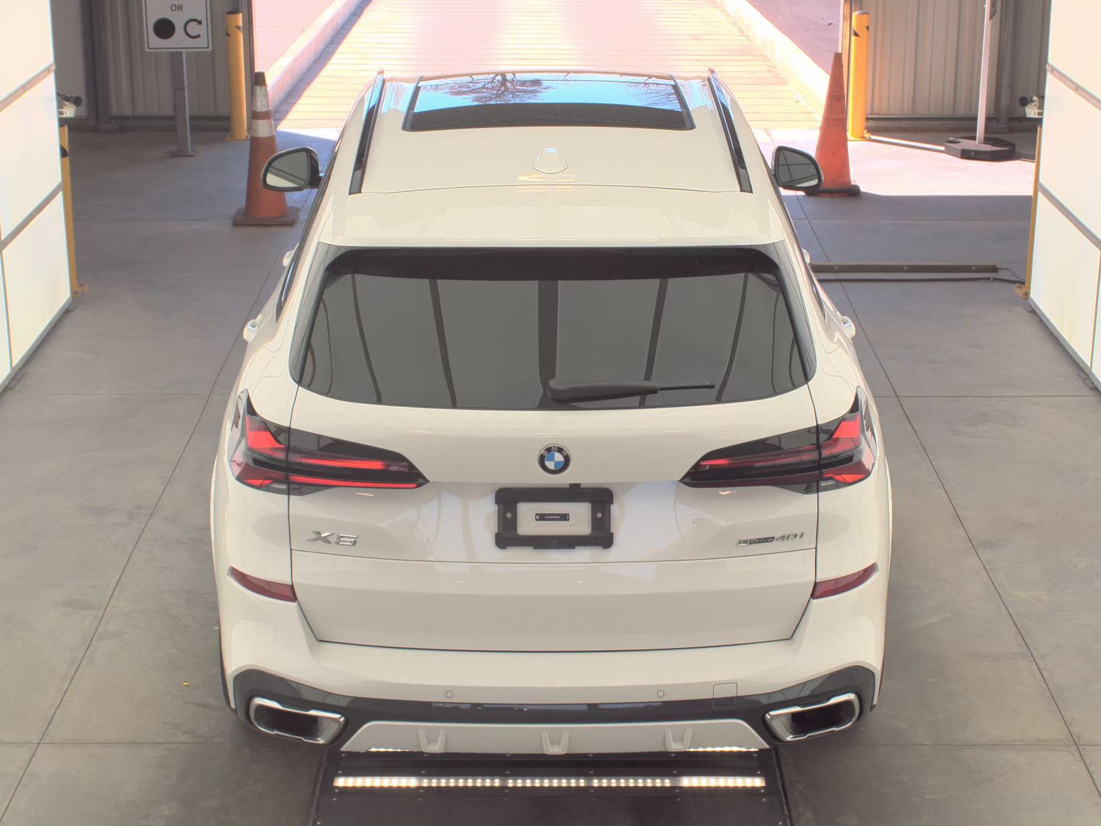 2026 BMW X5 sDrive40i RWD