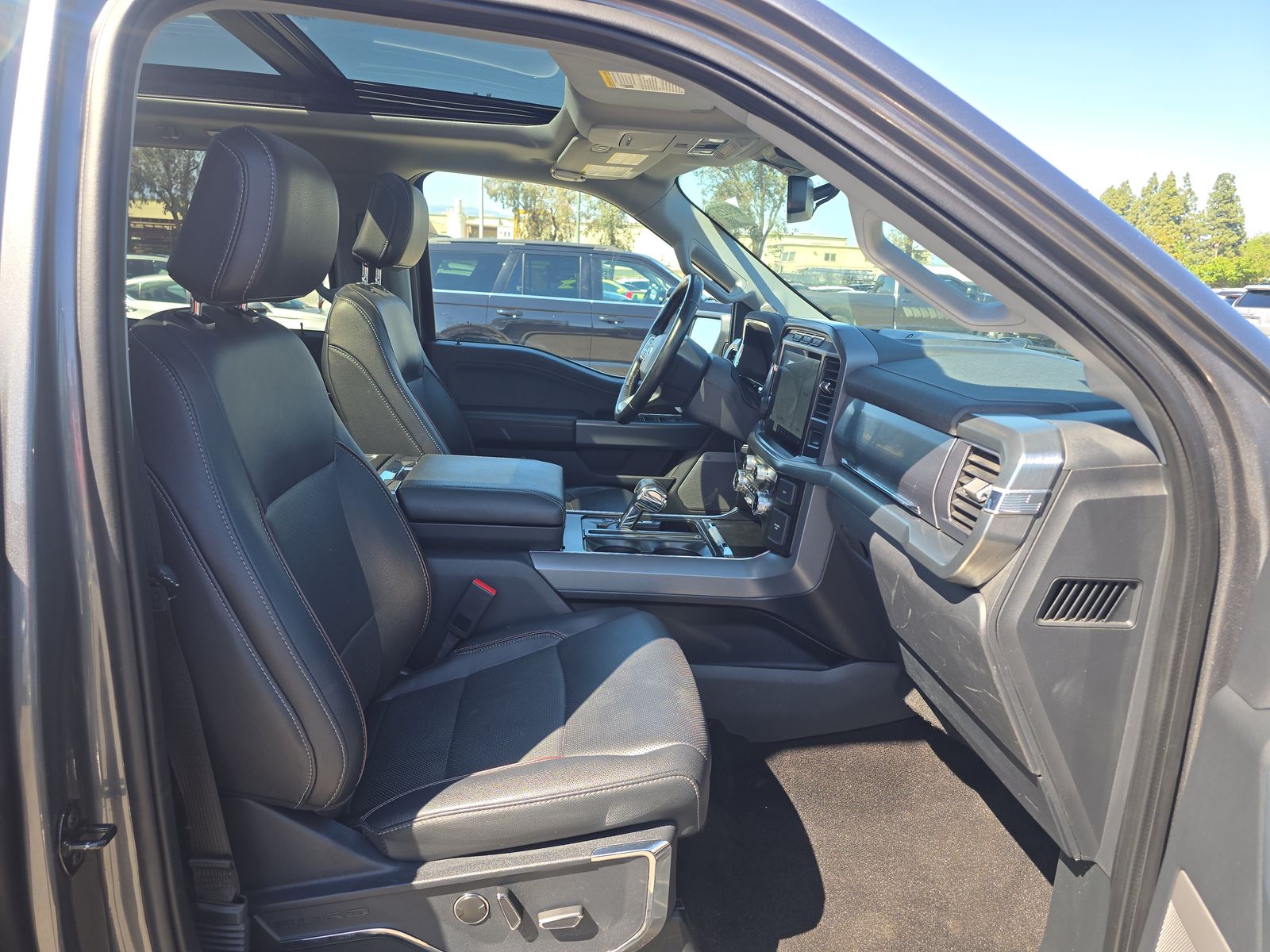 2023 Ford F-150 Hybrid Lariat AWD