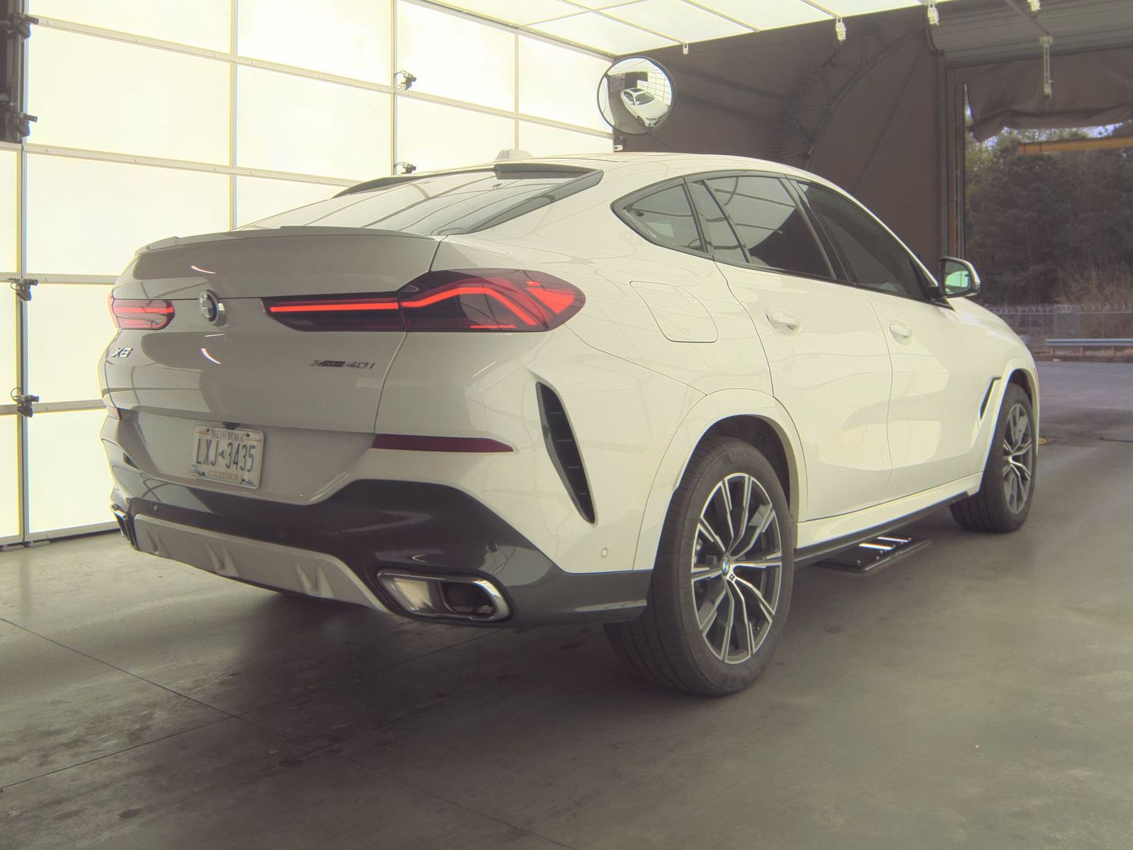 2026 BMW X6 xDrive40i AWD