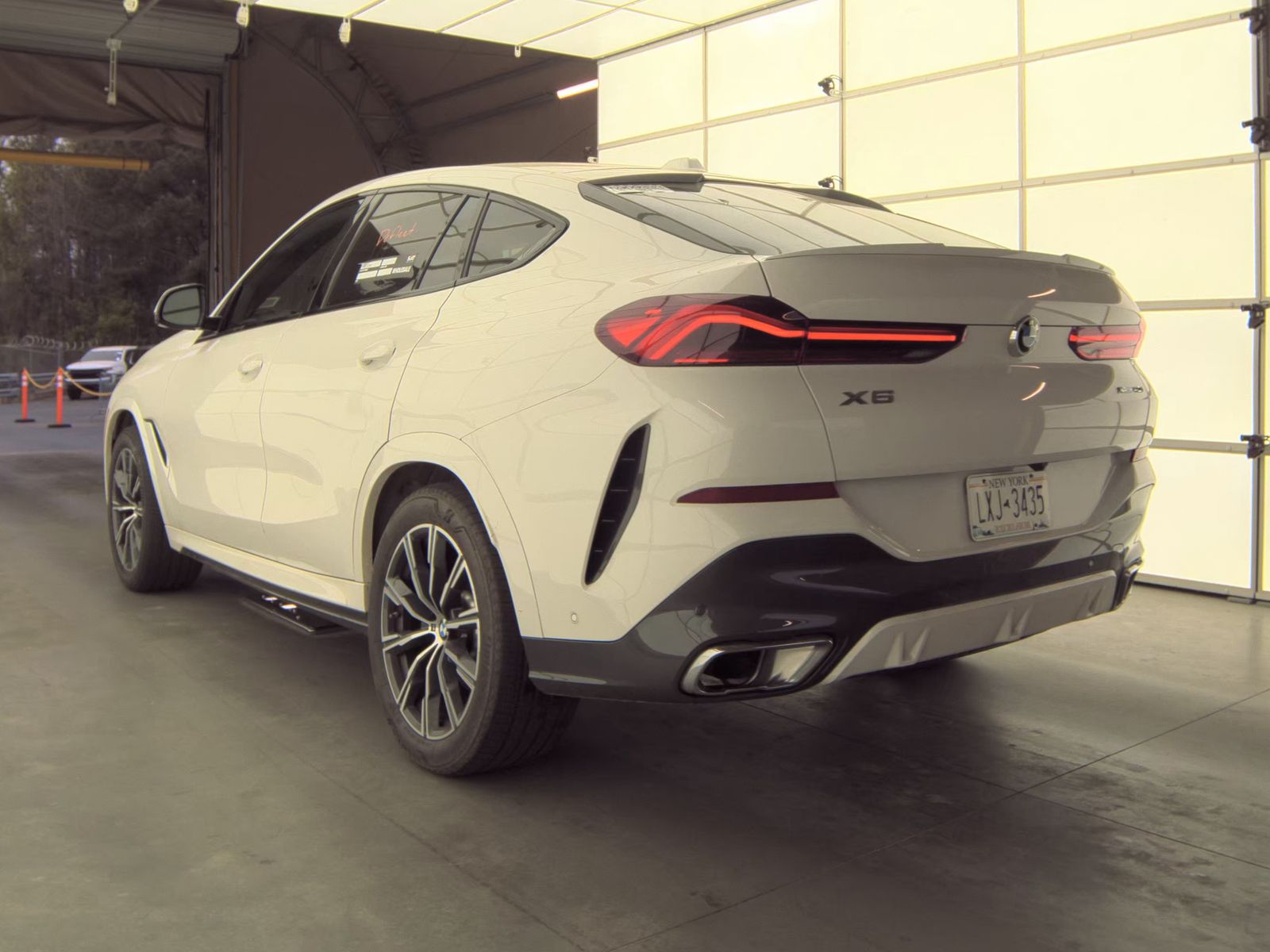 2026 BMW X6 xDrive40i AWD