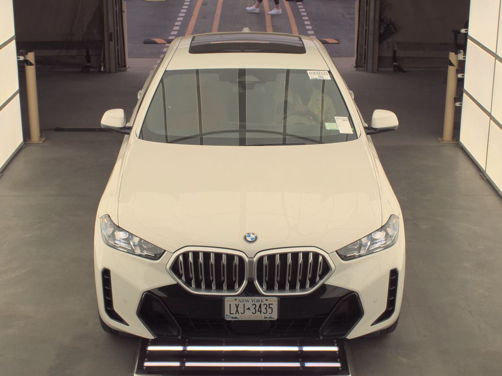 2026 BMW X6 xDrive40i AWD