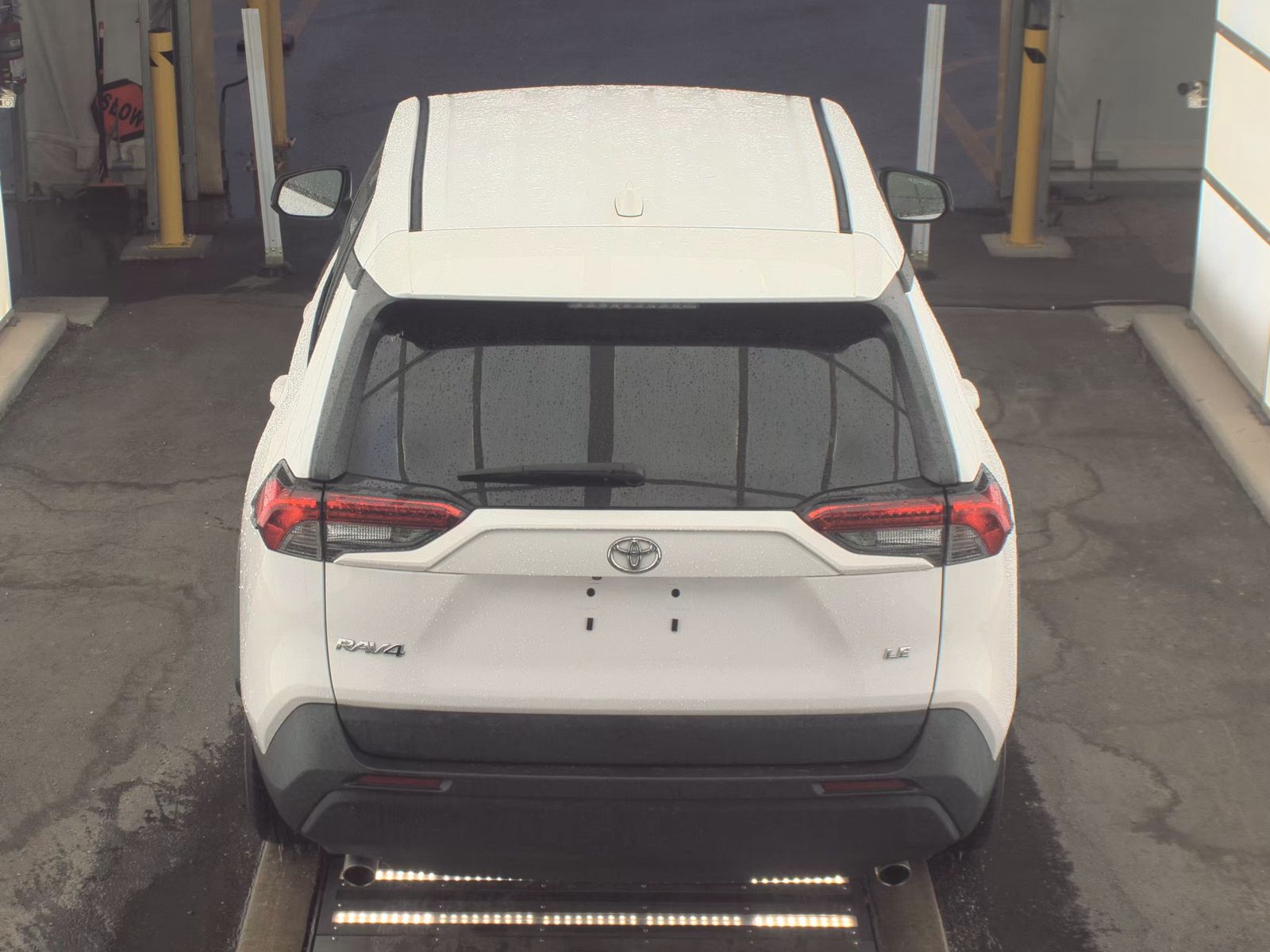 2022 Toyota RAV4 LE FWD