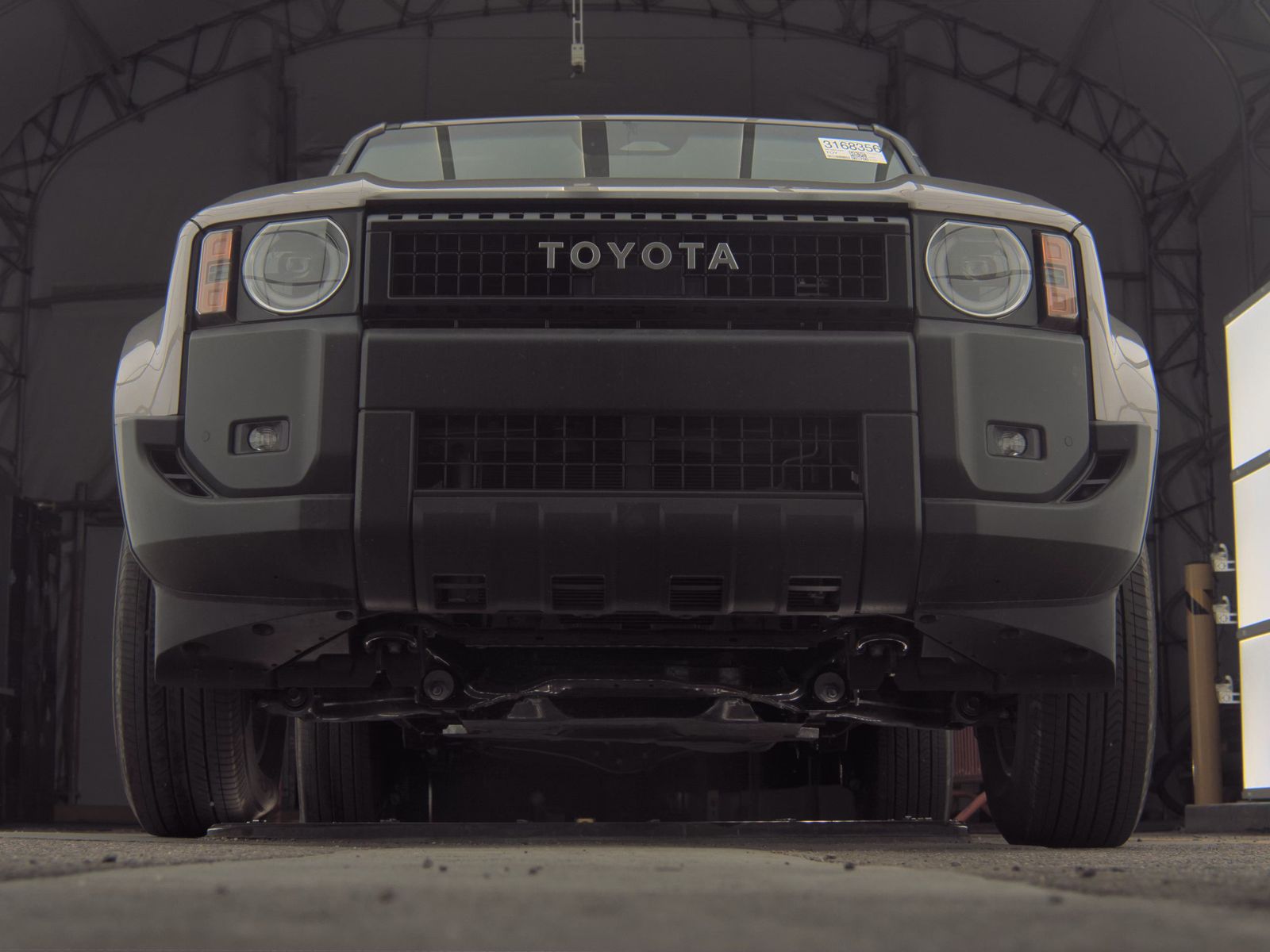 TOYOTA LAND CRUISER - 4