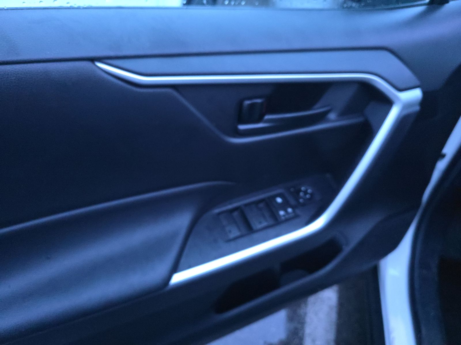 2022 Toyota RAV4 LE FWD