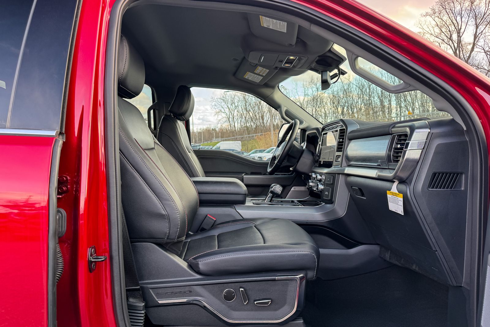 2023 Ford F-150 Lariat AWD