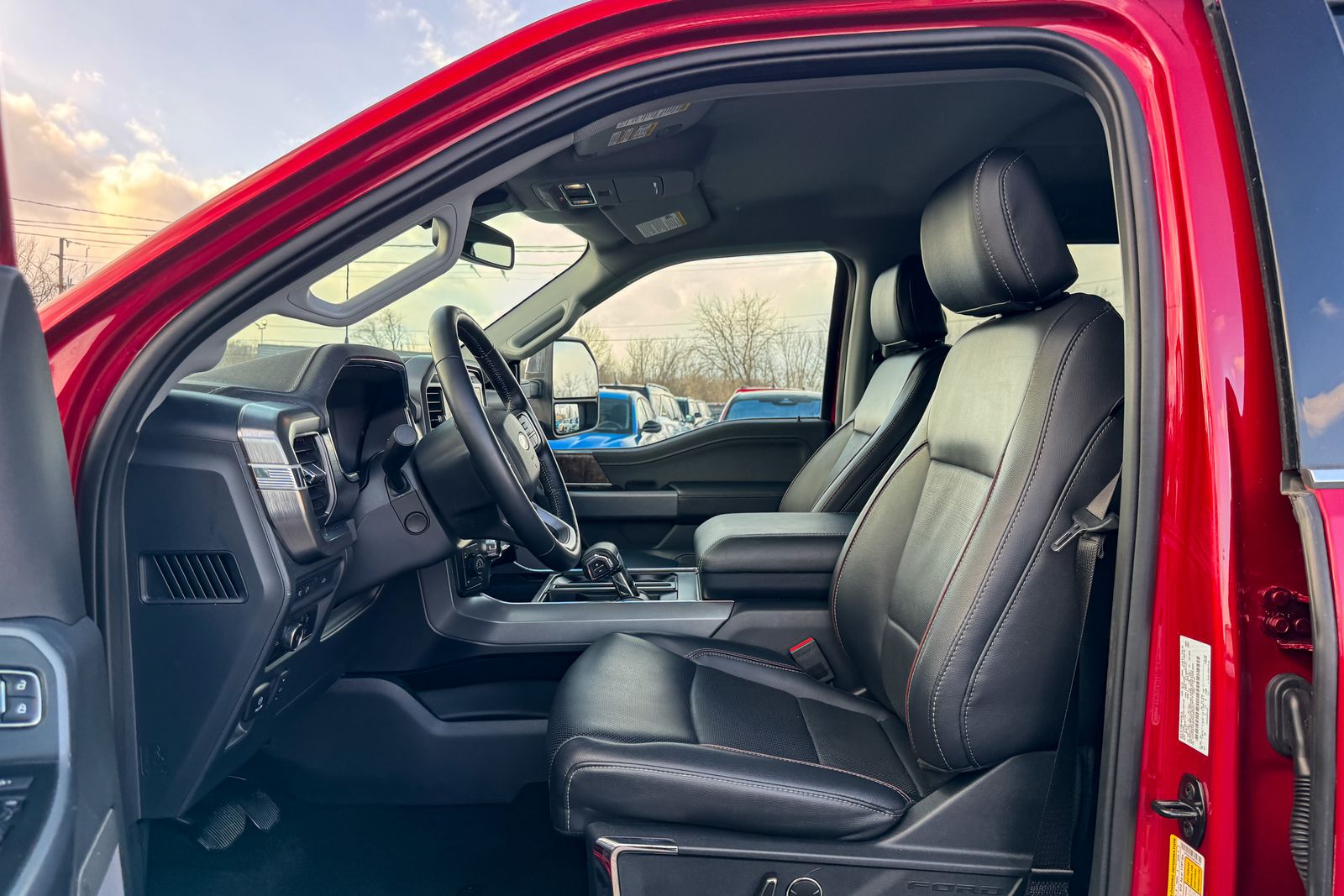 2023 Ford F-150 Lariat AWD