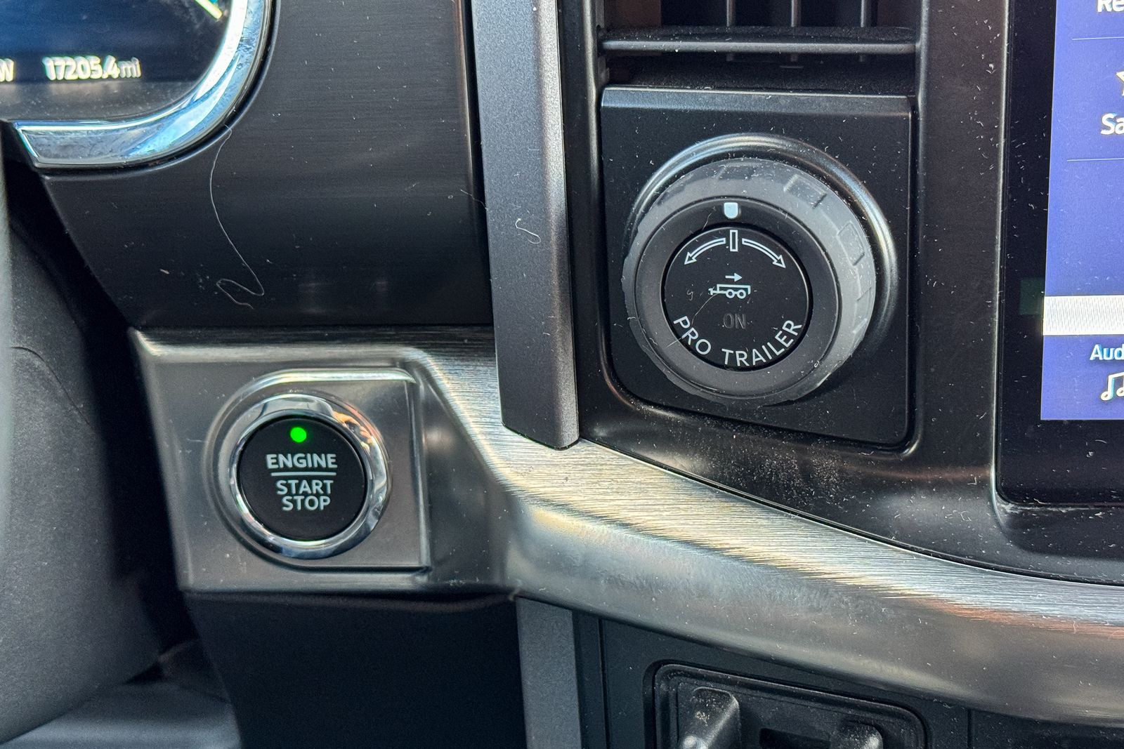 2023 Ford F-150 Lariat AWD