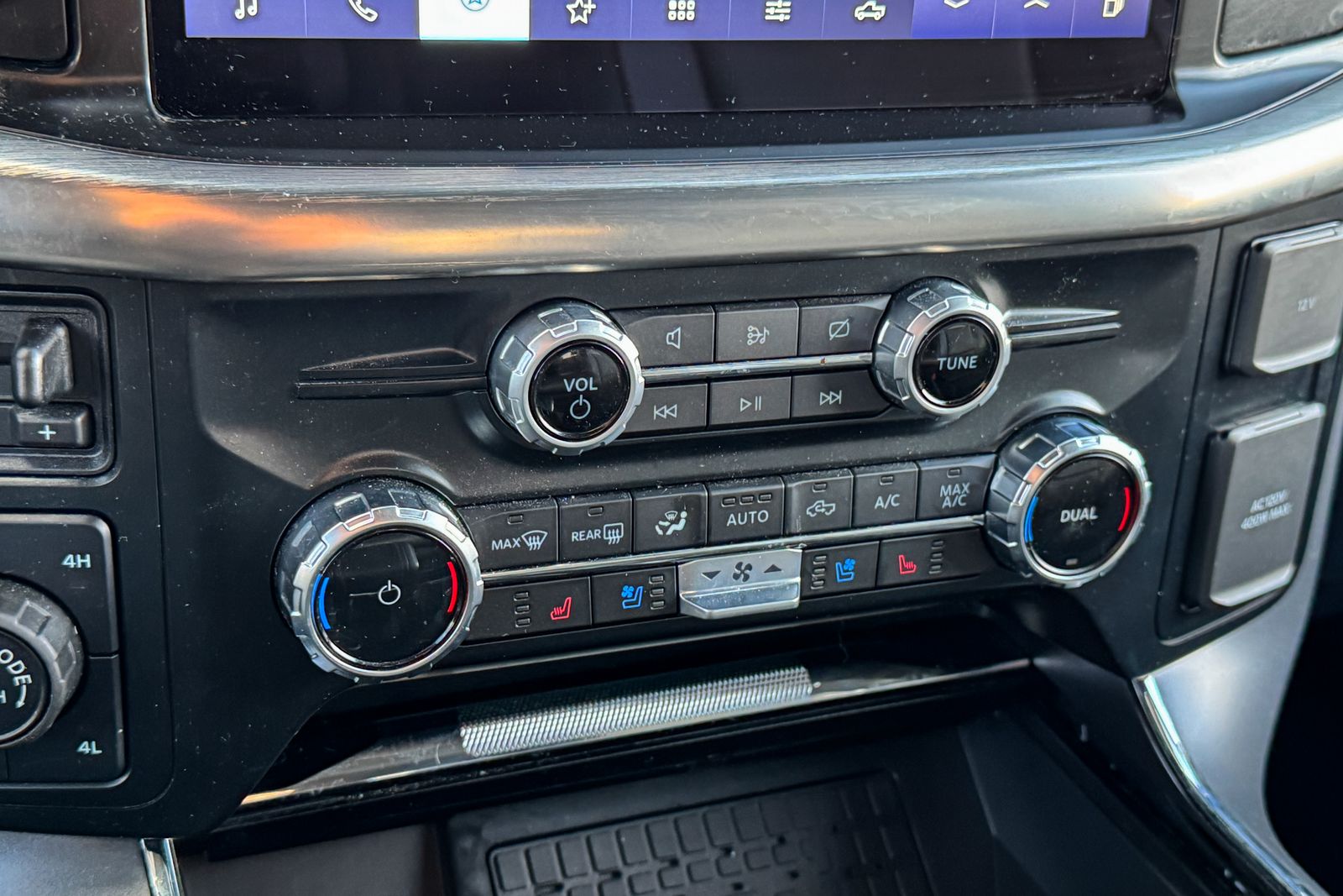 2023 Ford F-150 Lariat AWD