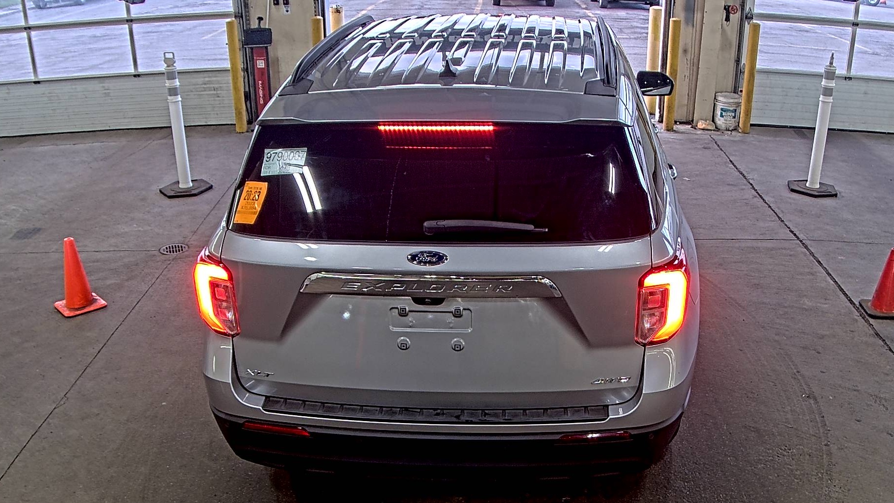 2023 Ford Explorer XLT AWD