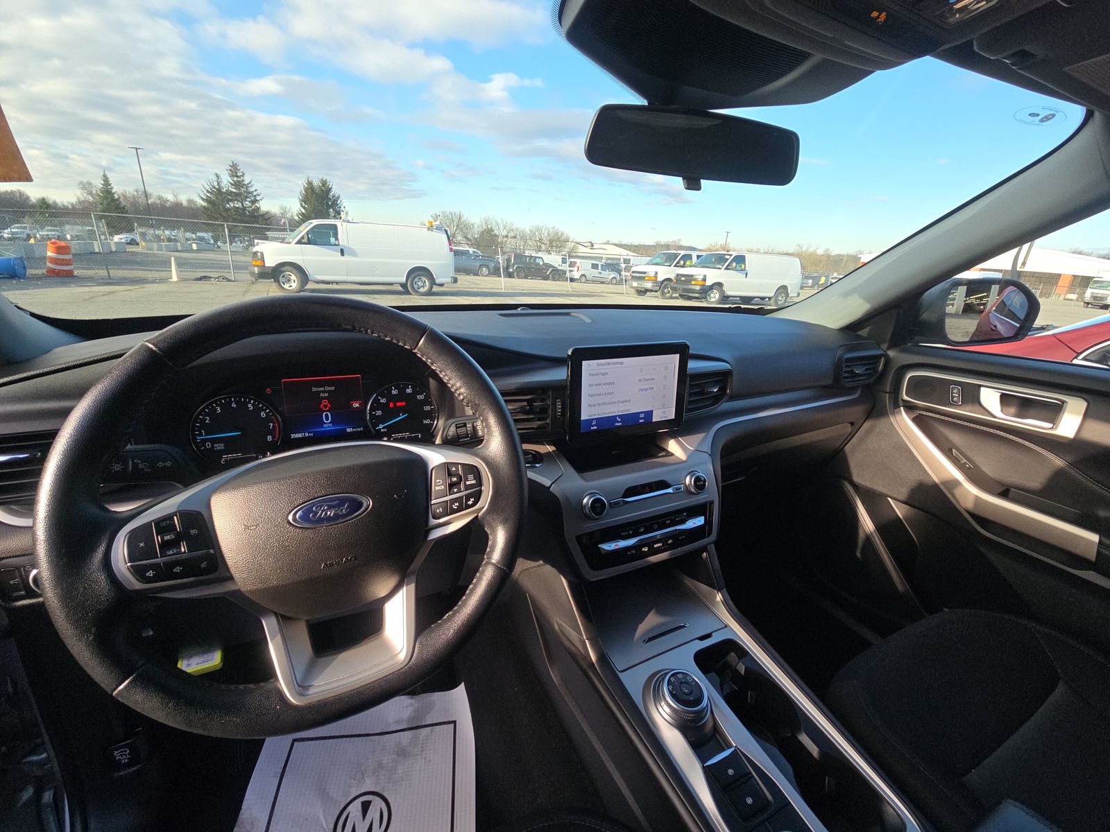 2023 Ford Explorer XLT AWD