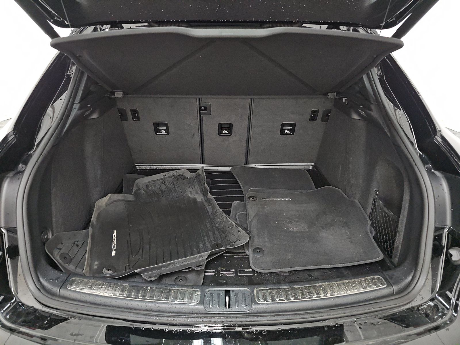 2022 Porsche Macan Base AWD