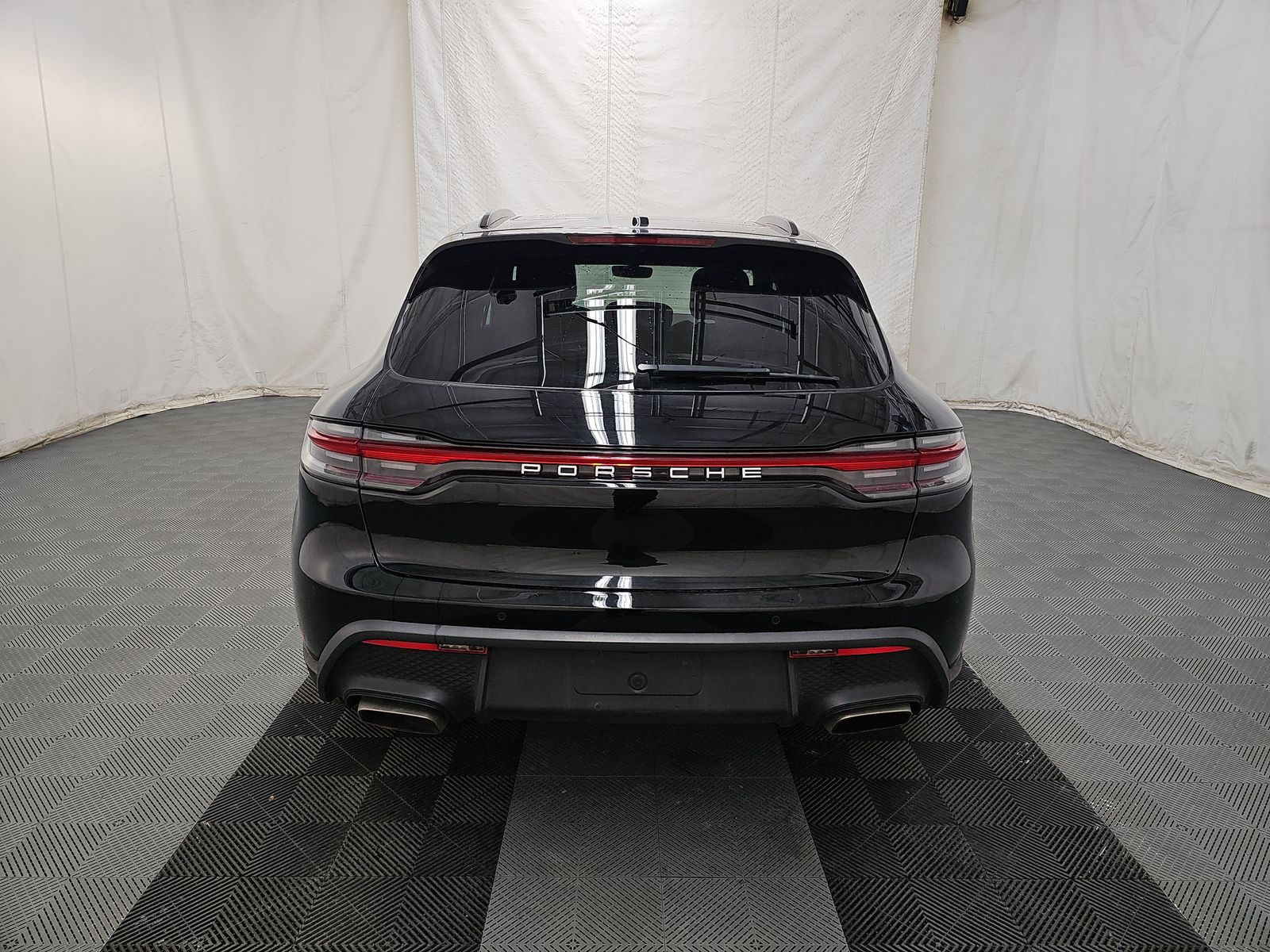 2022 Porsche Macan Base AWD