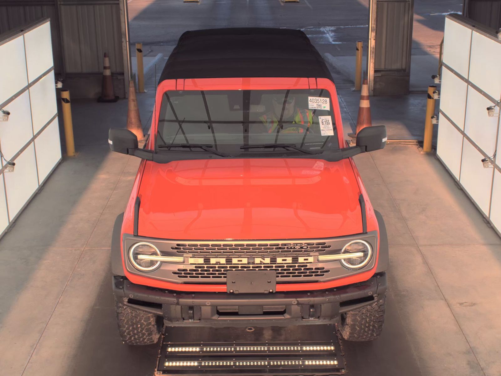 FORD BRONCO - 3