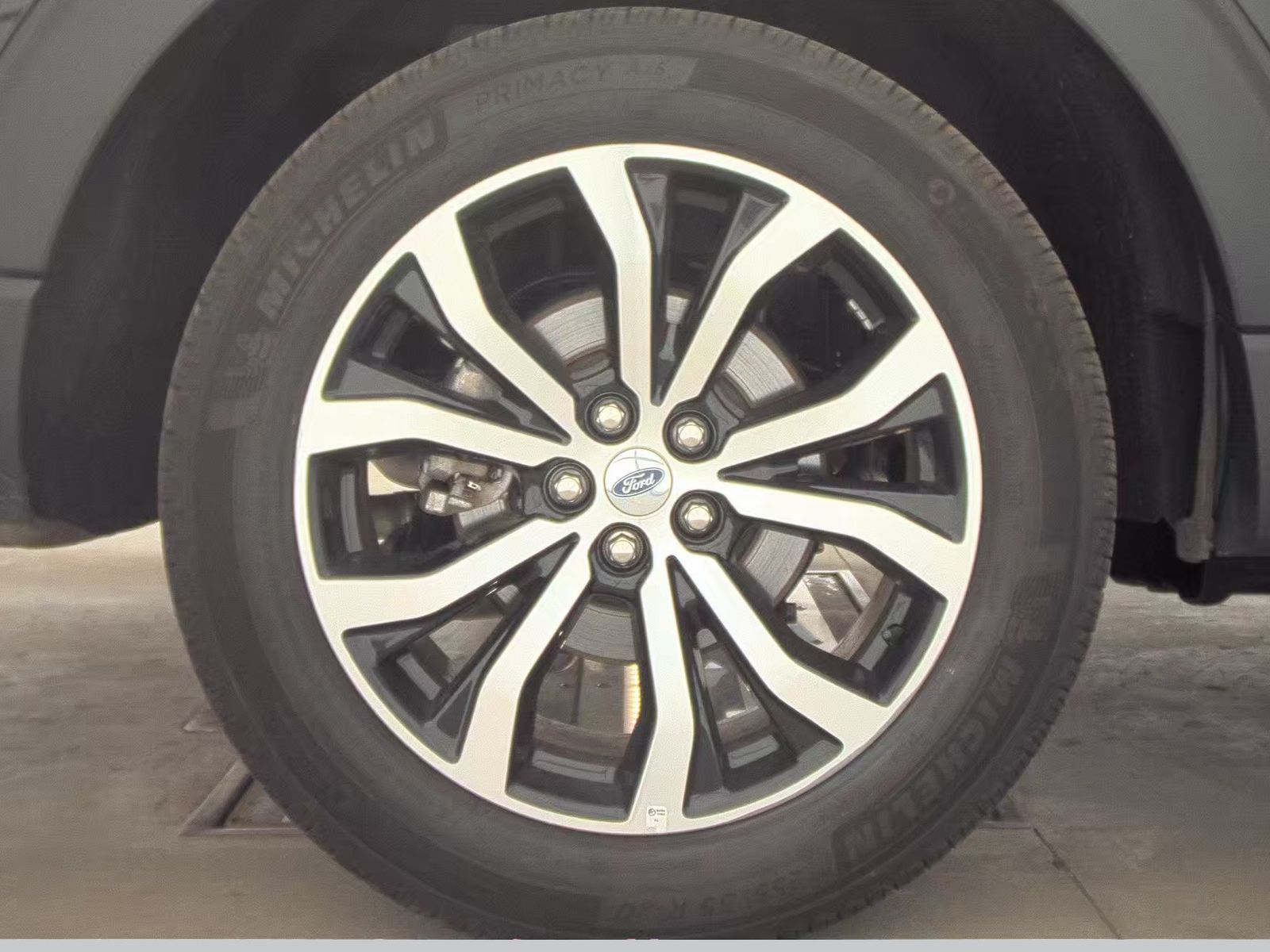 2025 Ford Explorer ST-Line AWD