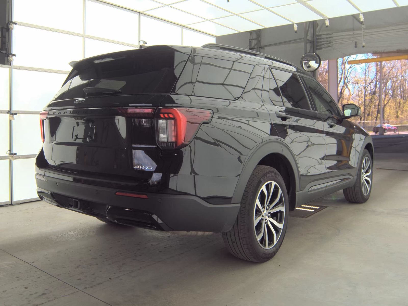 2025 Ford Explorer ST-Line AWD