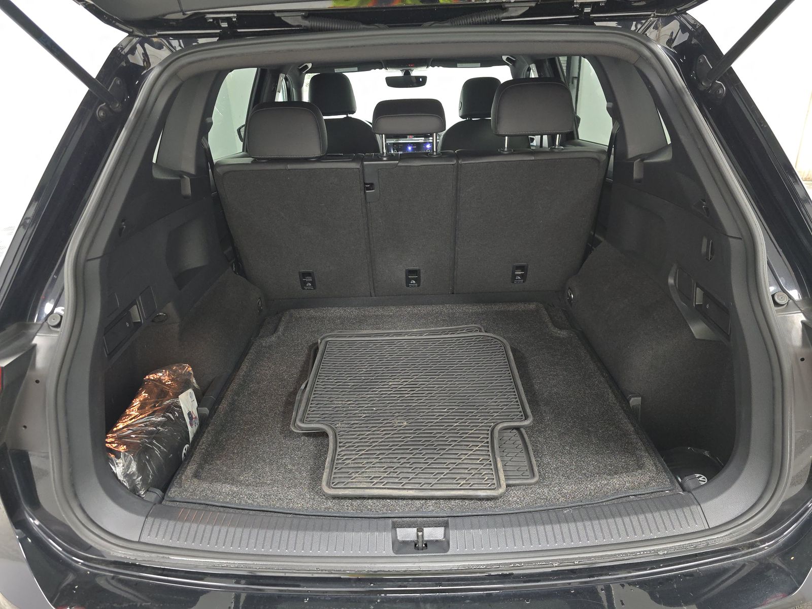 2020 Volkswagen Tiguan 2.0T SE R-Line Black AWD