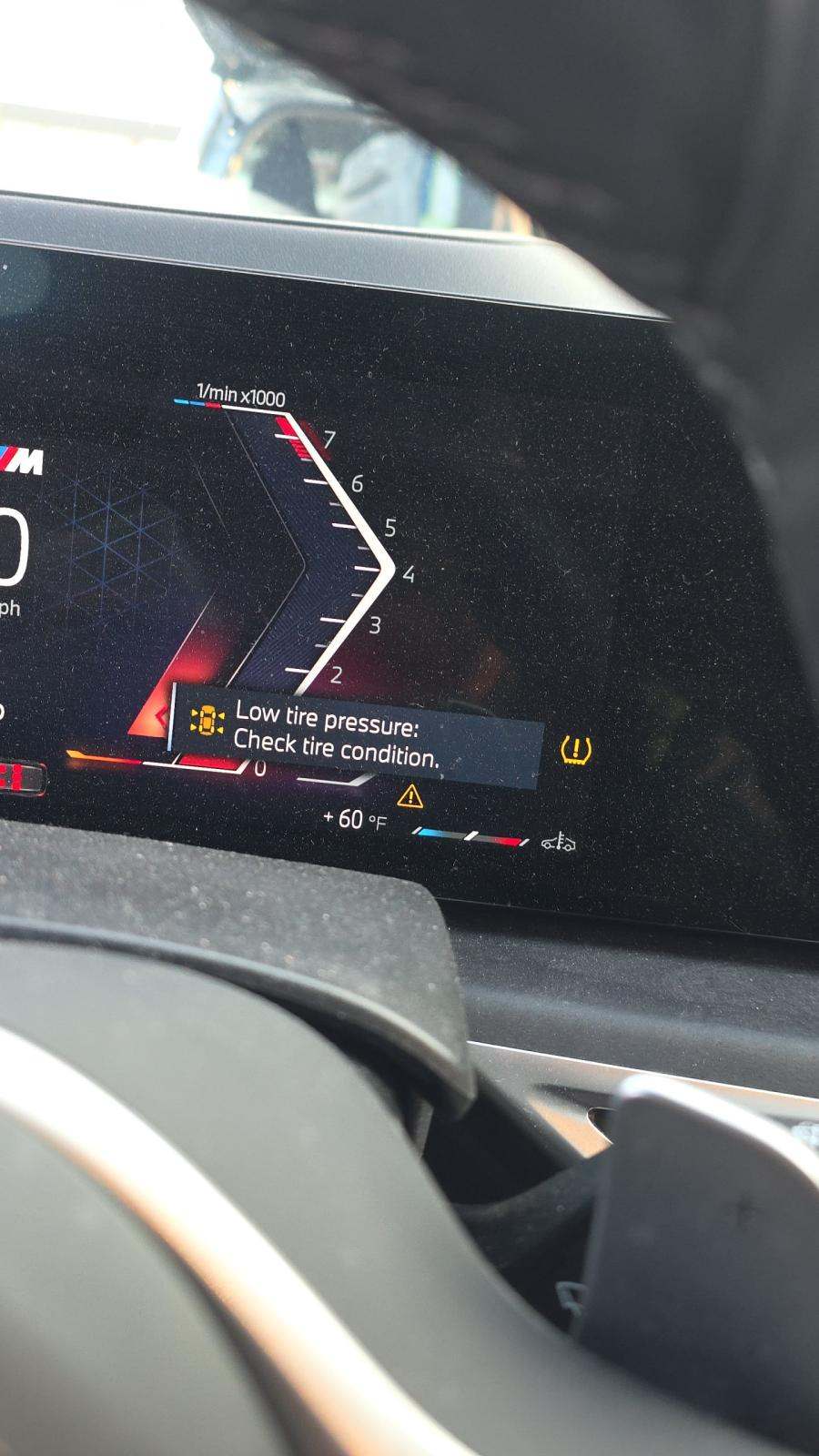 2025 BMW X7 xDrive40i AWD