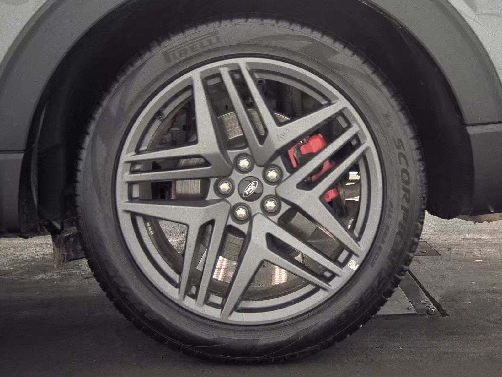 2025 Ford Explorer ST-Line RWD