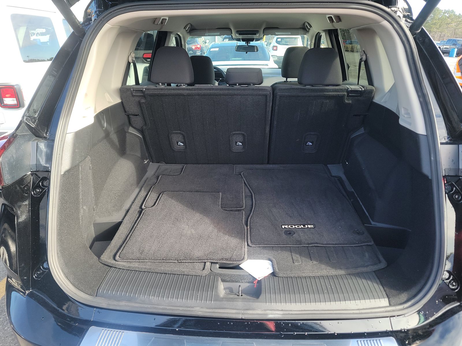 2025 Nissan Rogue SV FWD