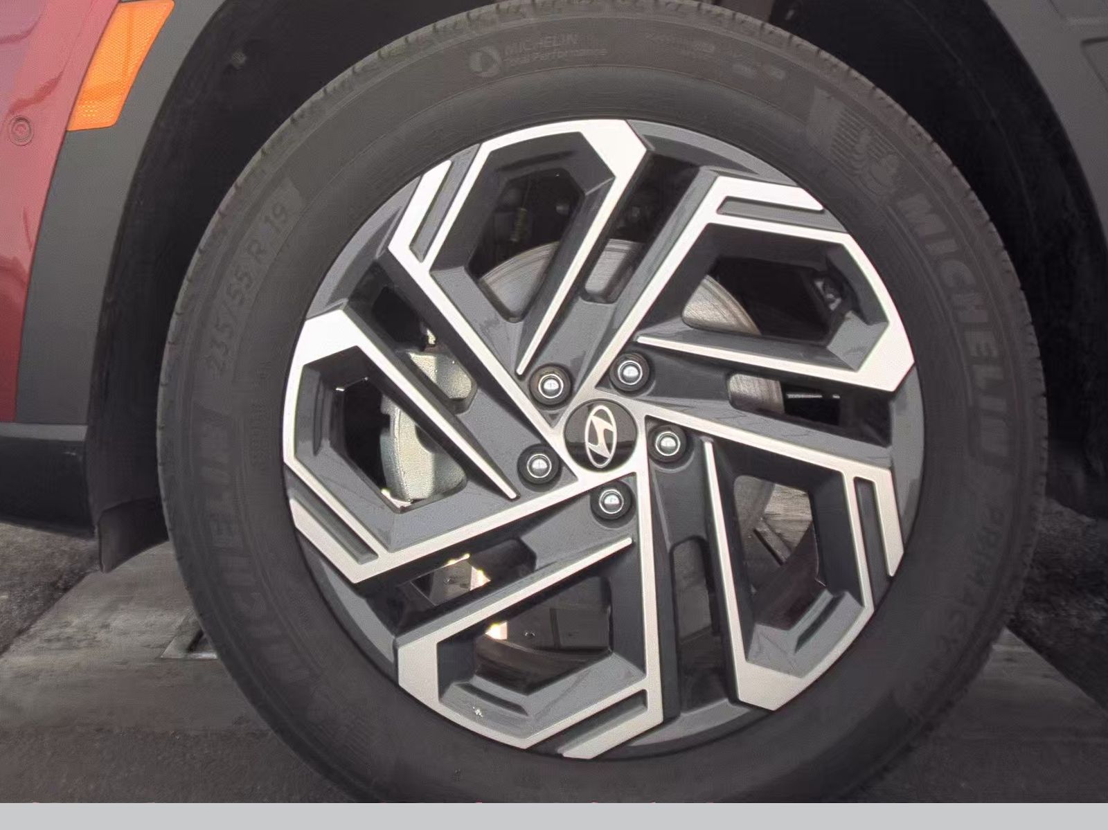 HYUNDAI TUCSON - 10