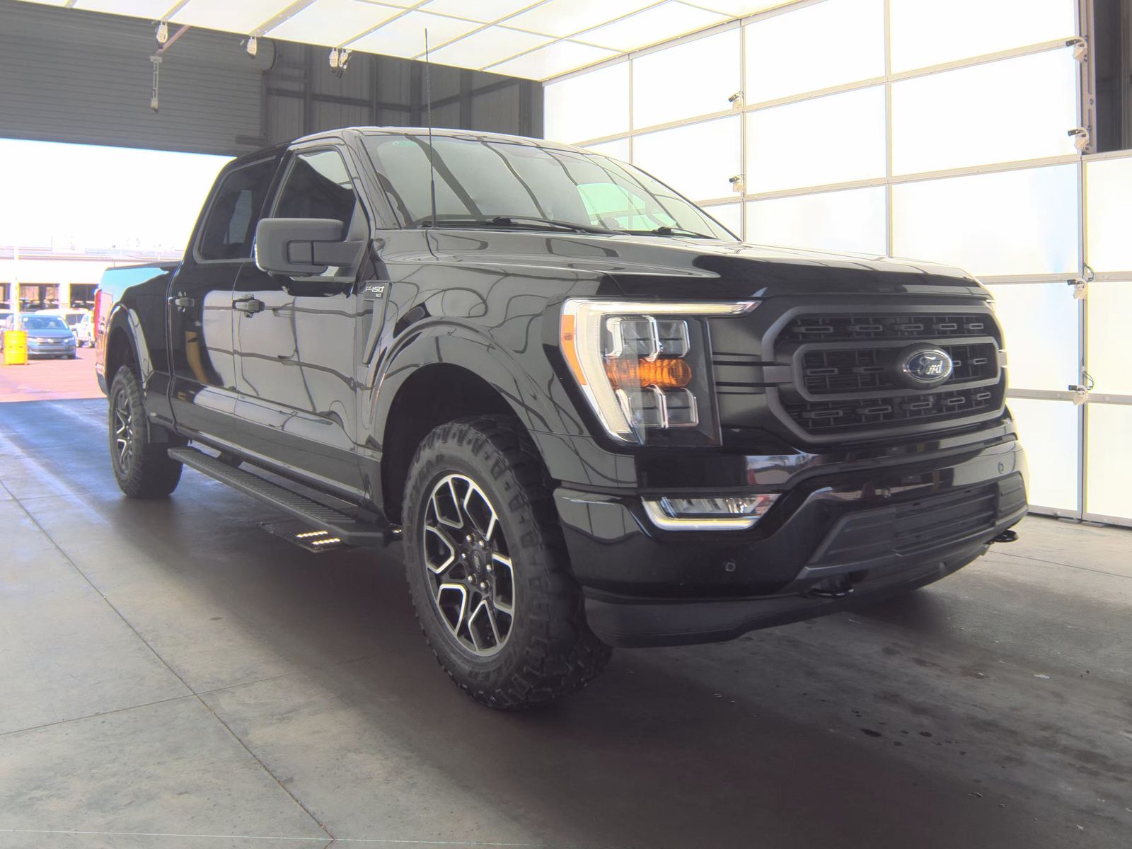 2023 Ford F-150 XLT AWD