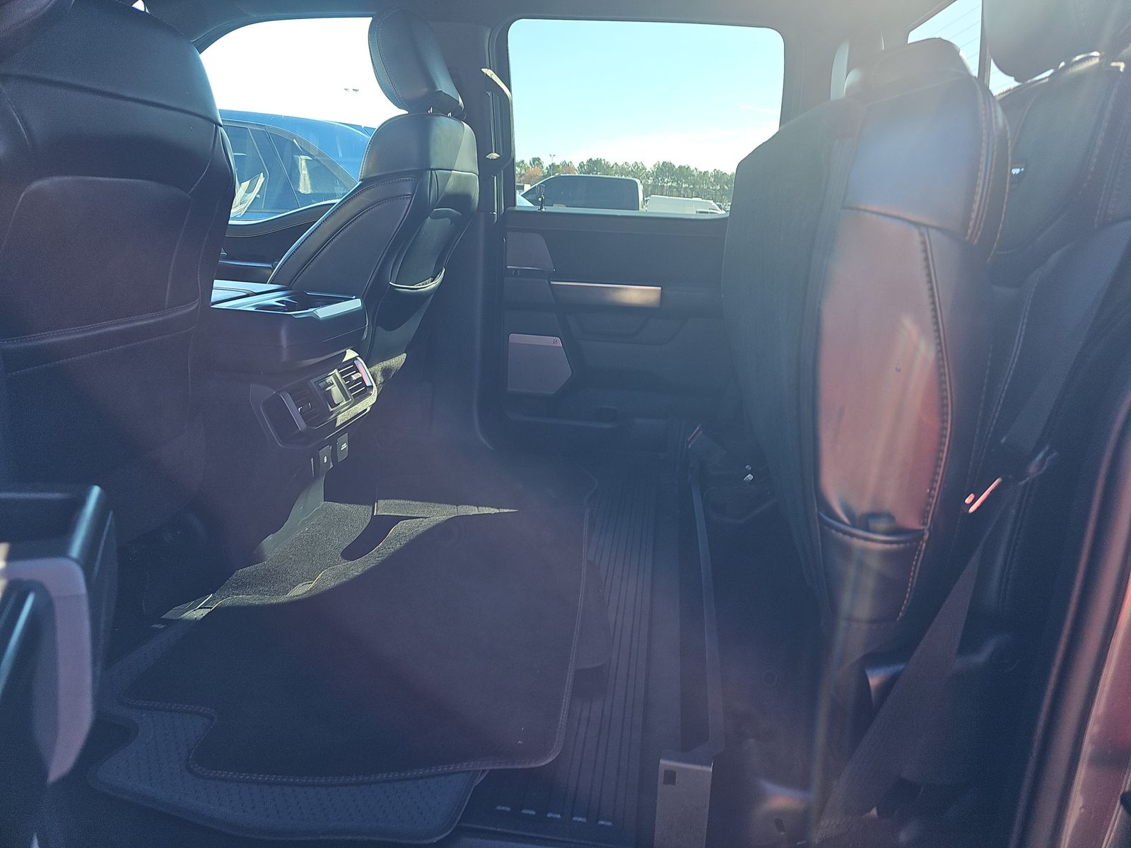 2023 Ford F-150 Platinum AWD