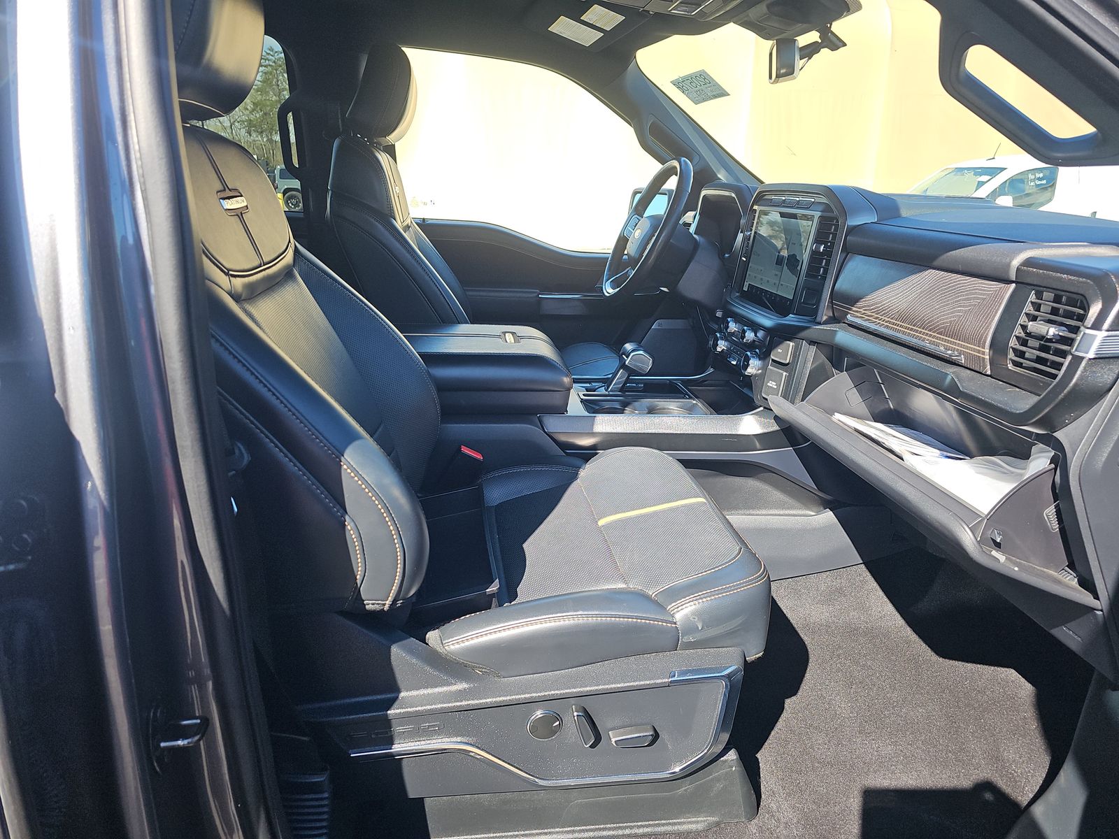 2023 Ford F-150 Platinum AWD