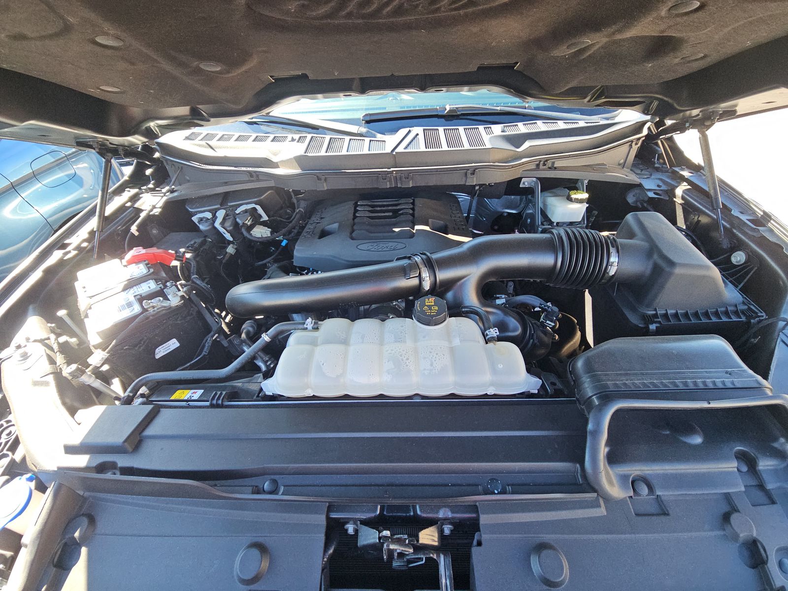 2023 Ford F-150 Platinum AWD